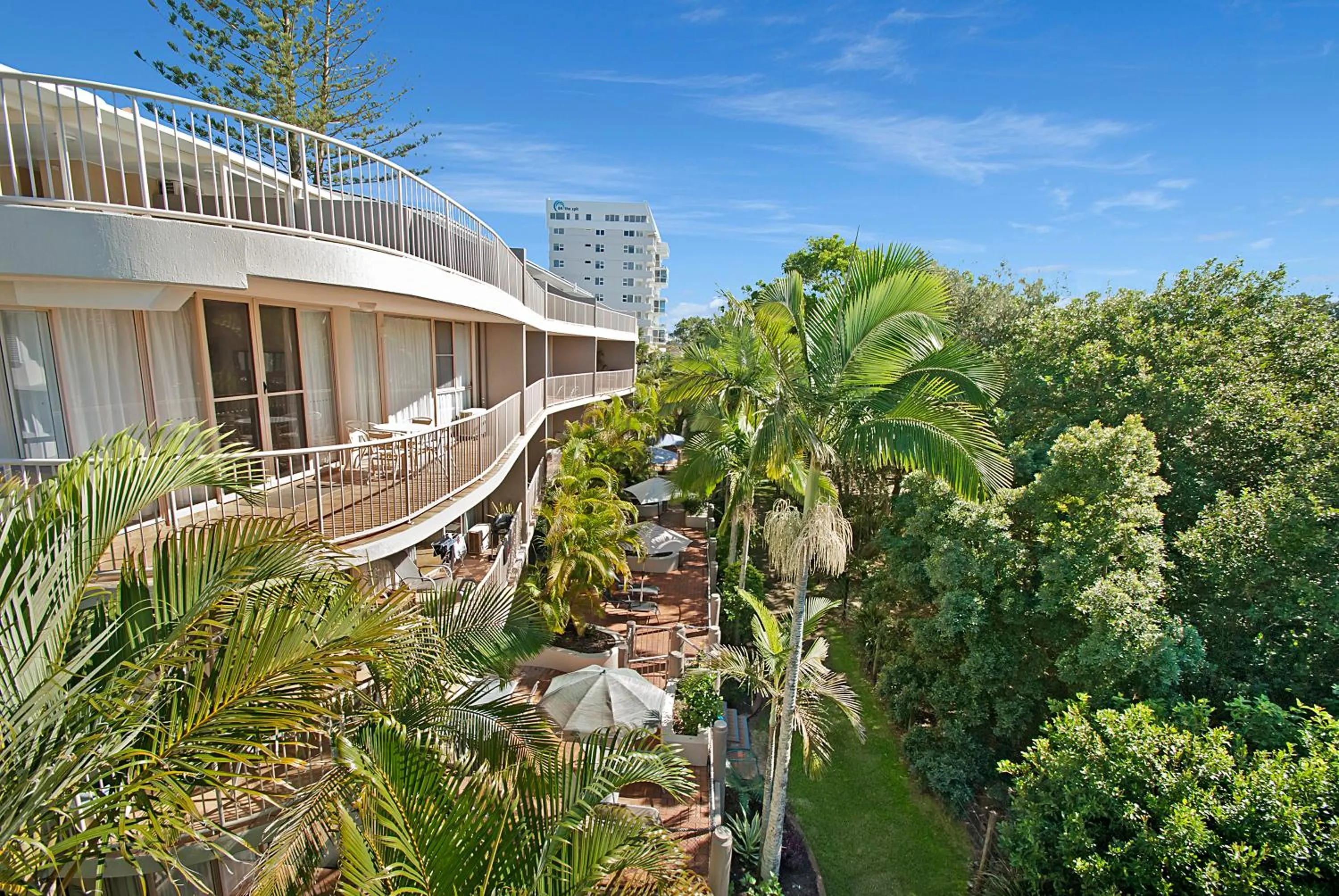 Property building in Beachcomber on the Spit