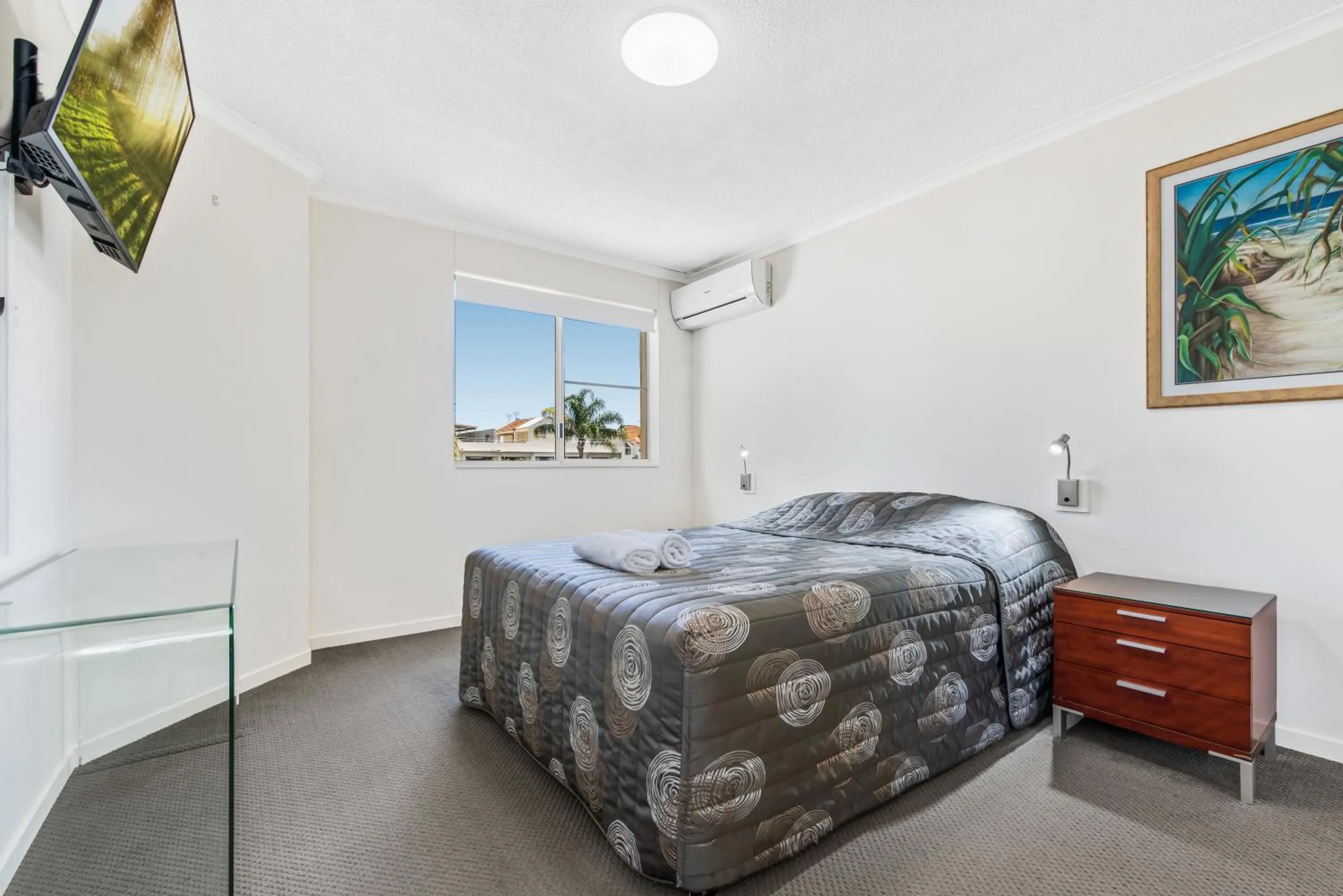 Bed in Beachcomber on the Spit