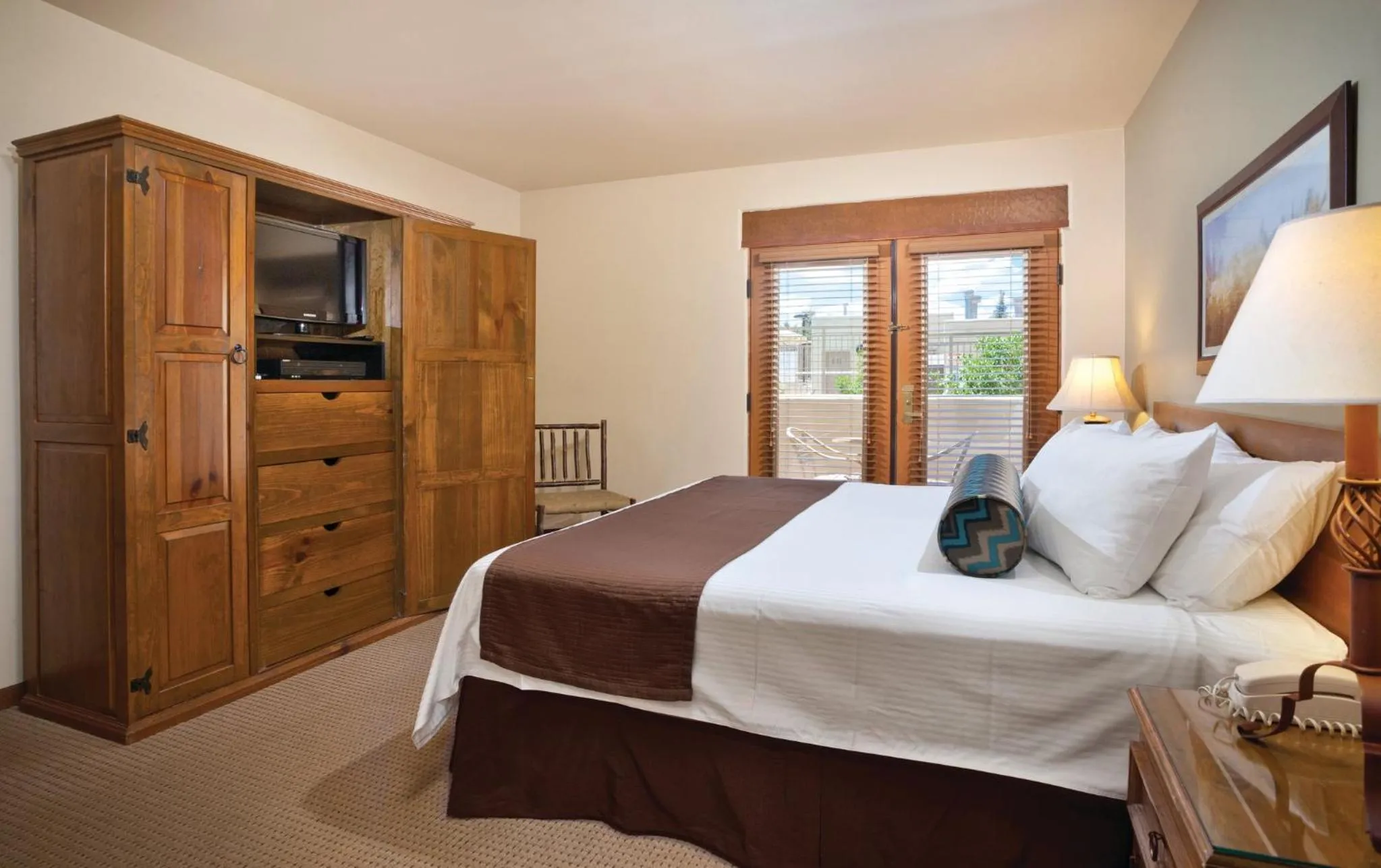 Photo of the whole room, Bed in WorldMark Taos