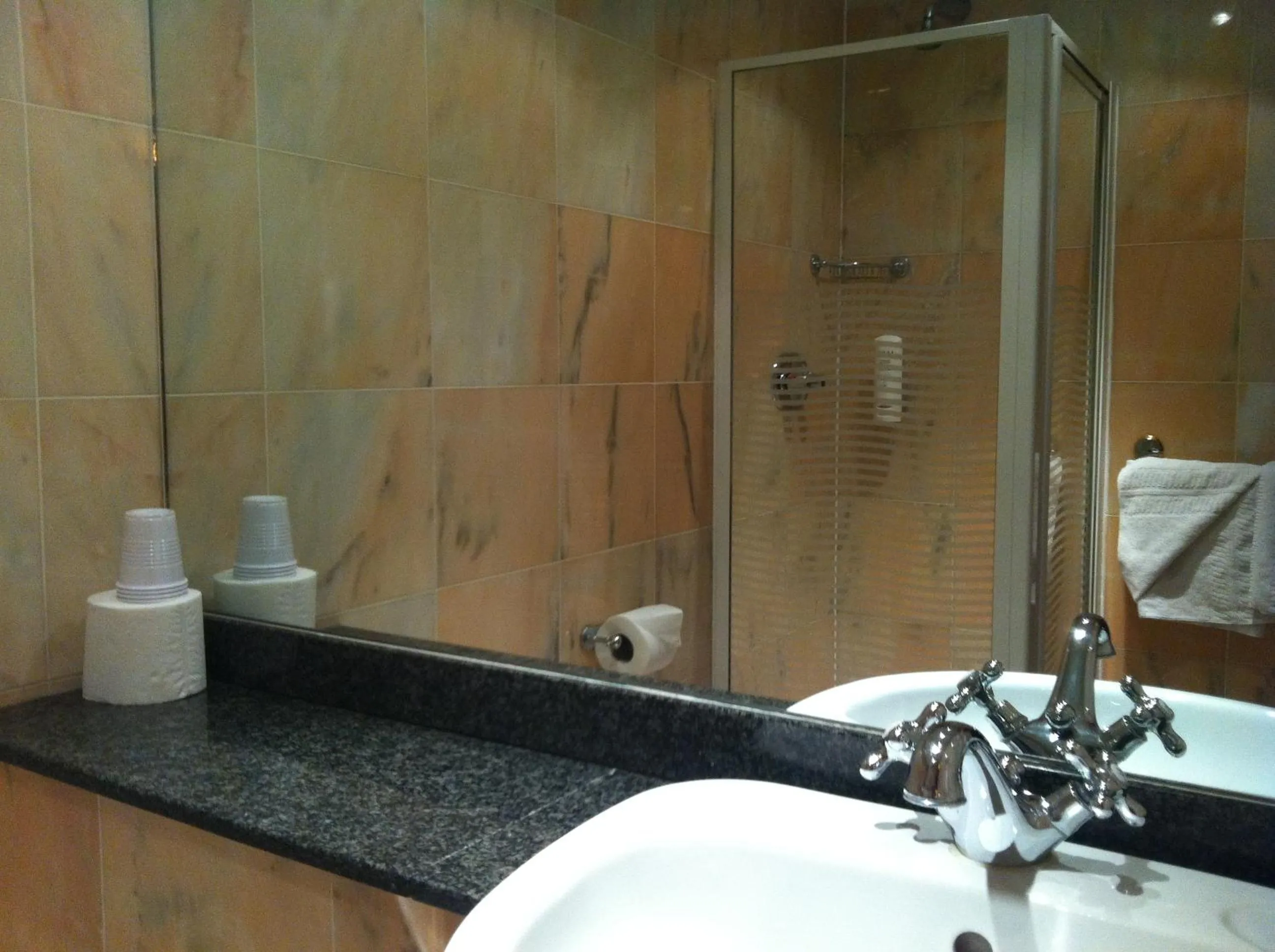 Bathroom in Mermaid Suite Hotel