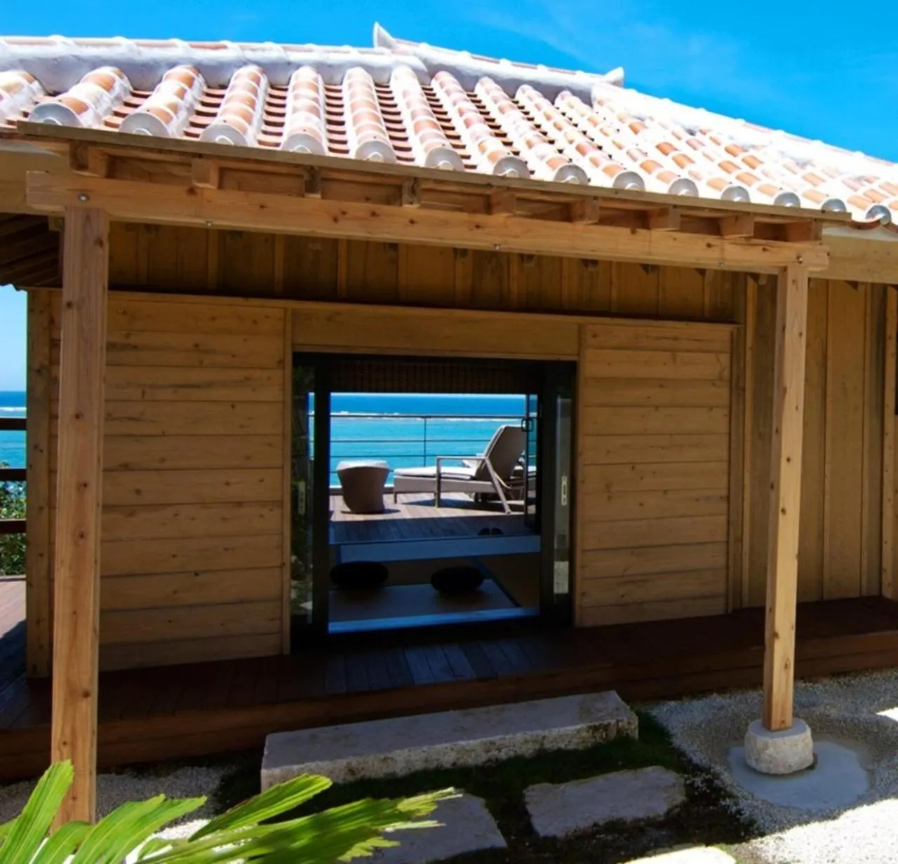 Property building in Hyakunagaran