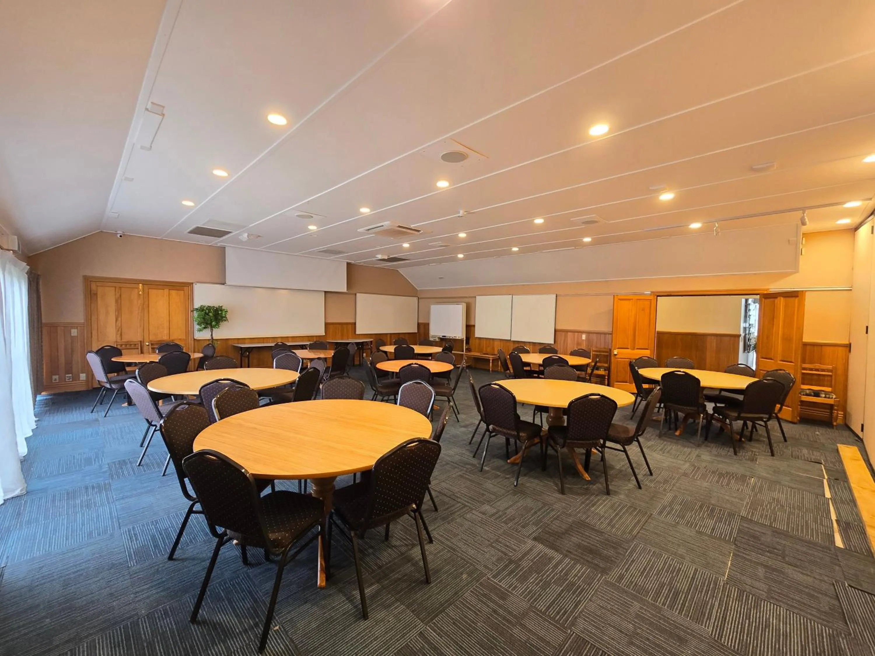Meeting/conference room in Huka Falls Resort