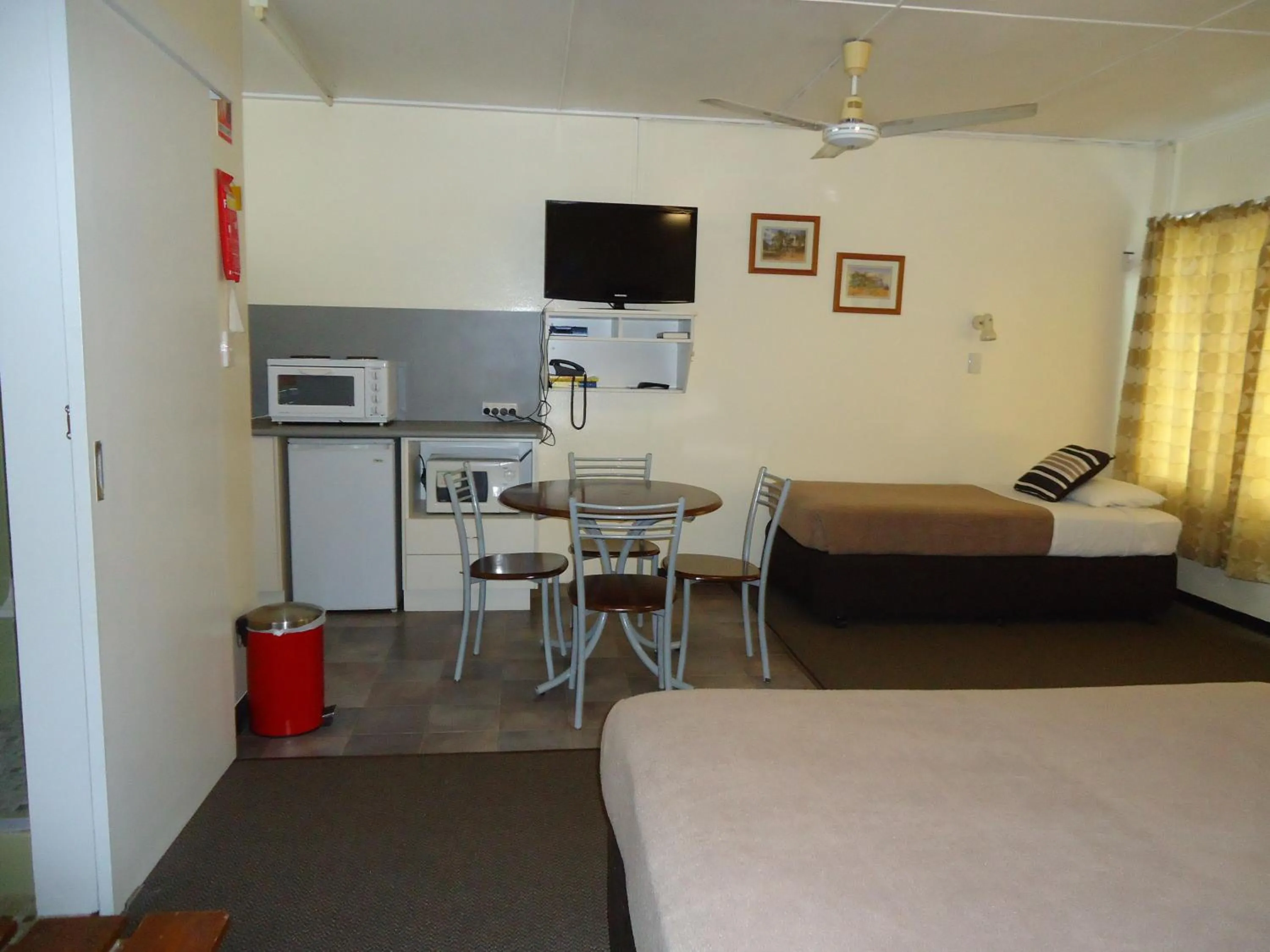 Bed in Moondarra Motel