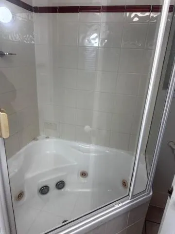 Kings Row Apartments