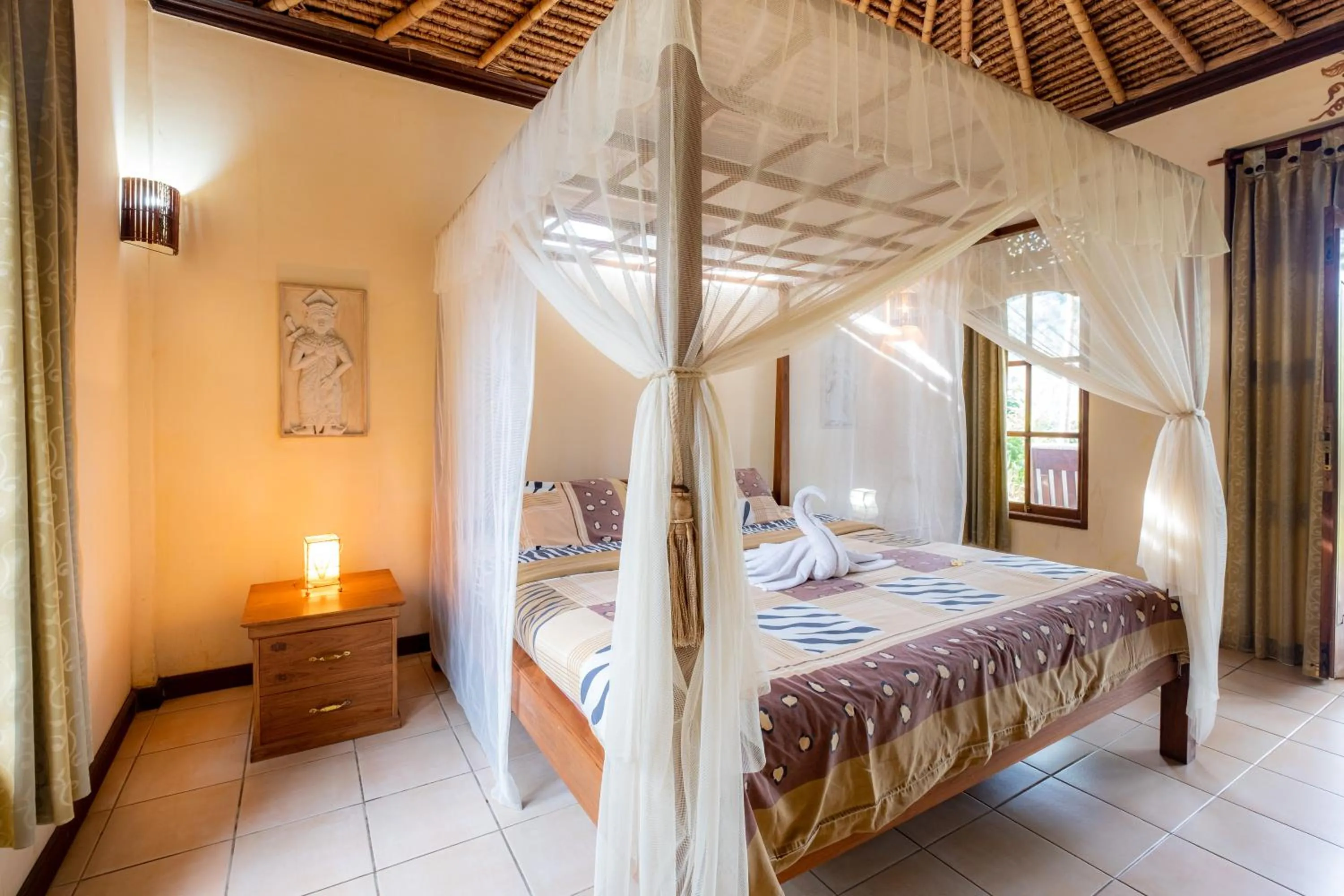 Bedroom, Bed in Villa Manuk