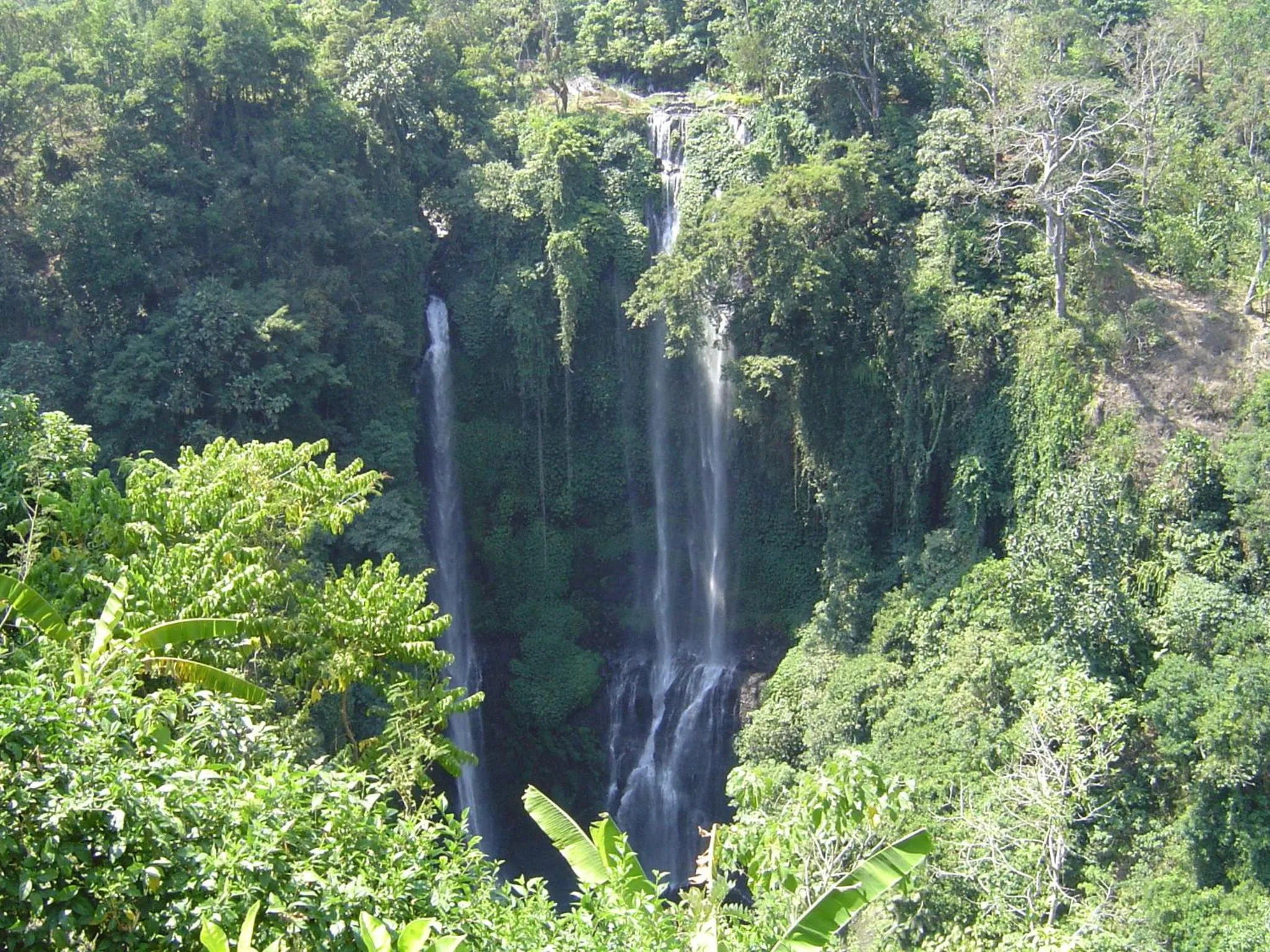 Hiking in Villa Manuk