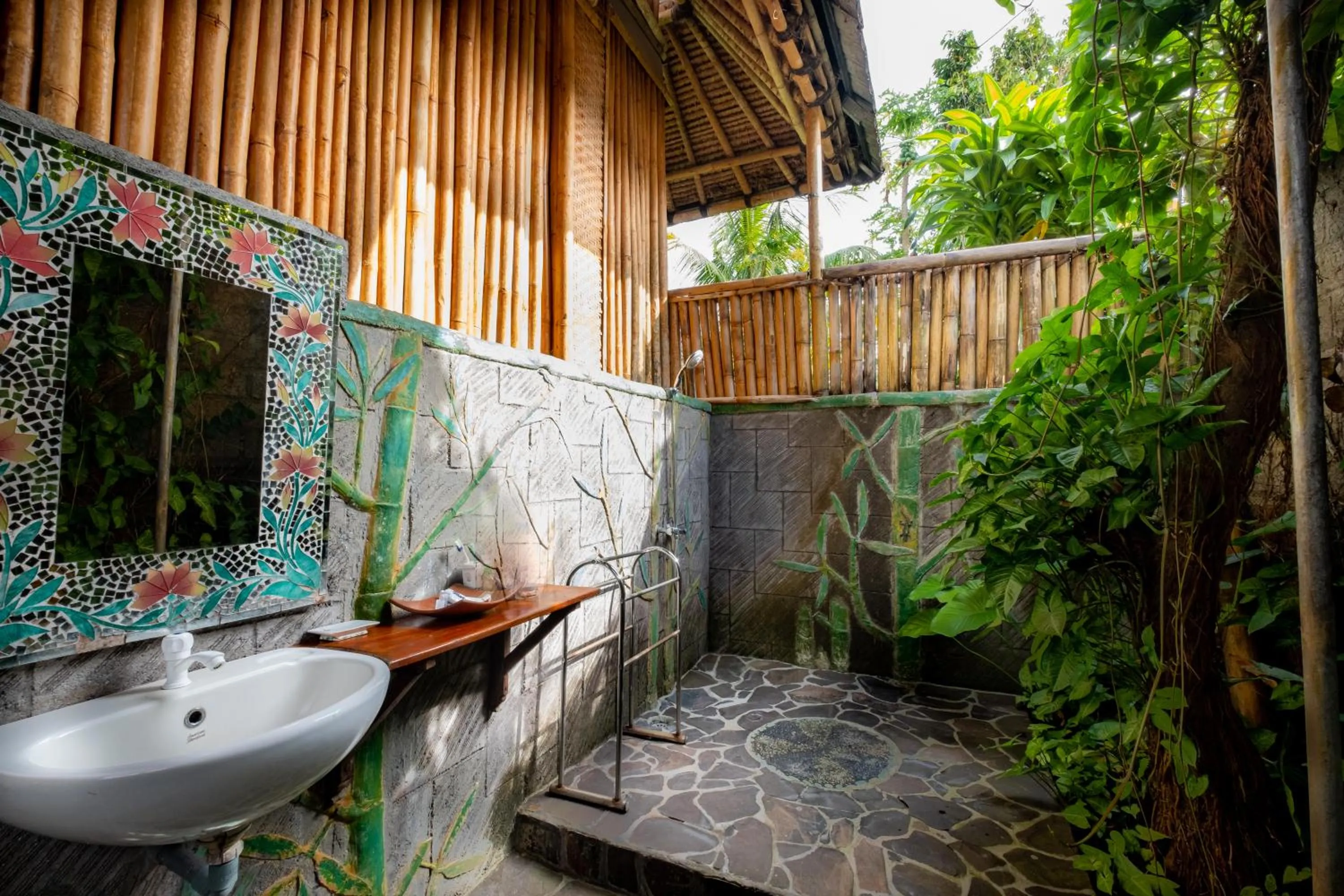 Toilet in Villa Manuk