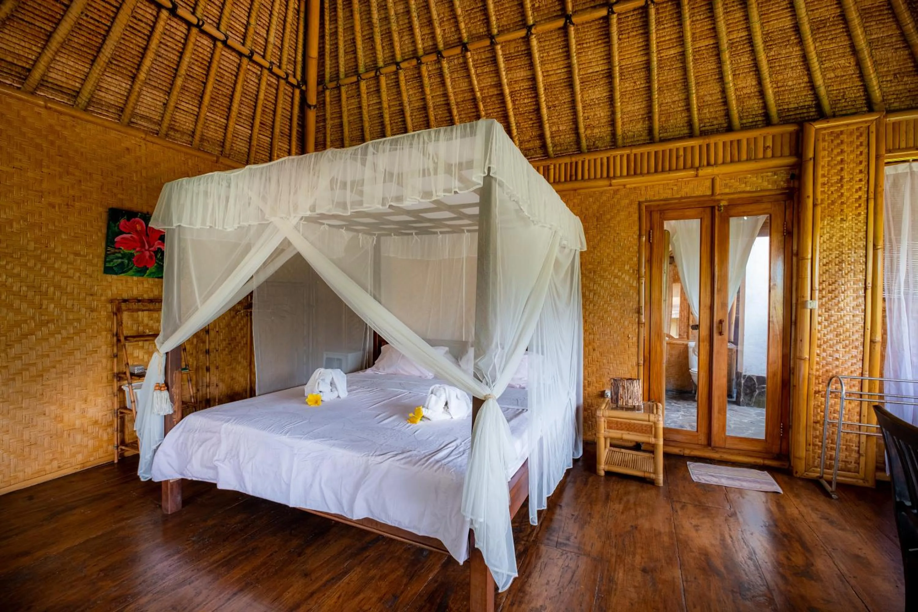 Bedroom, Bed in Villa Manuk
