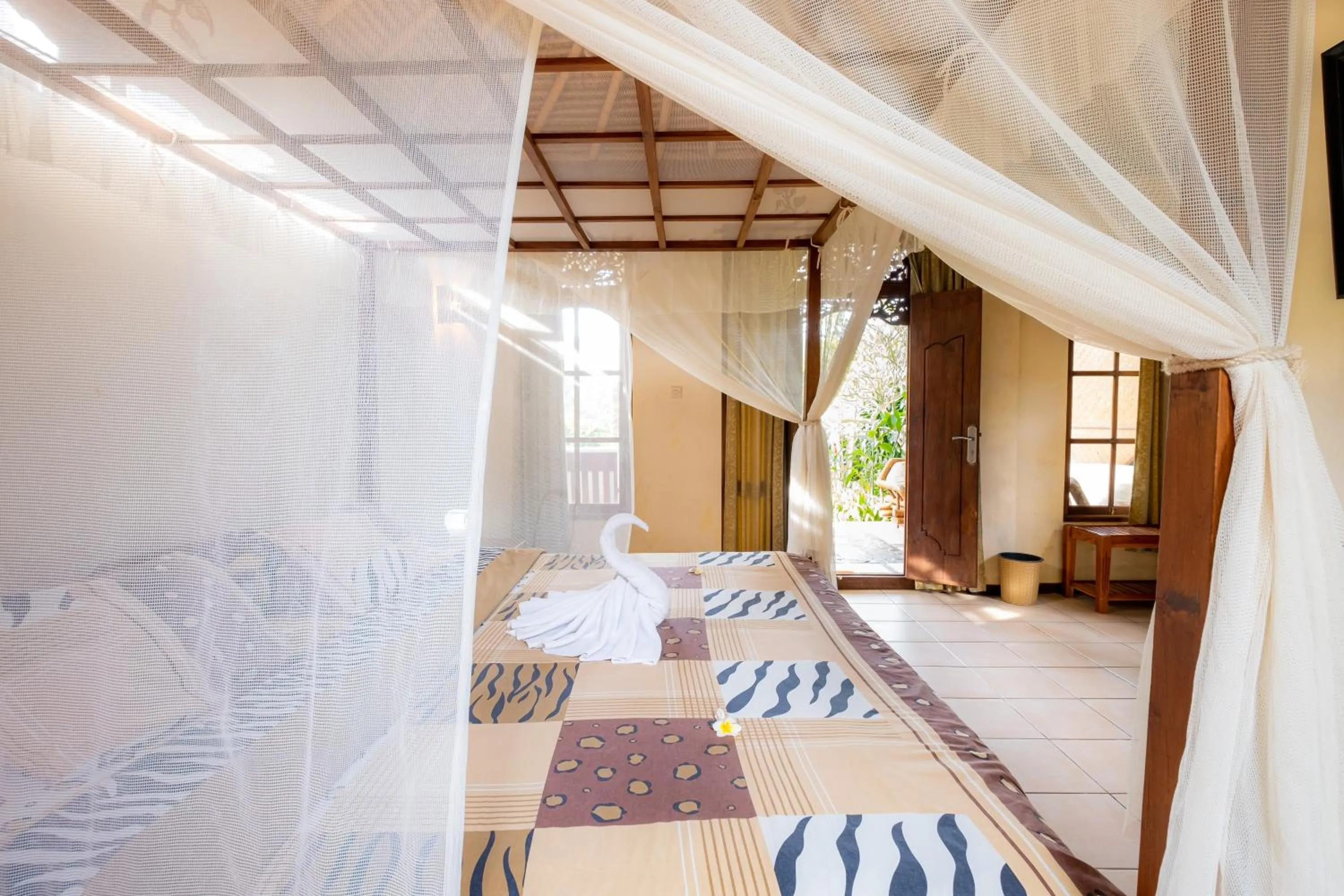 Bedroom, Bed in Villa Manuk