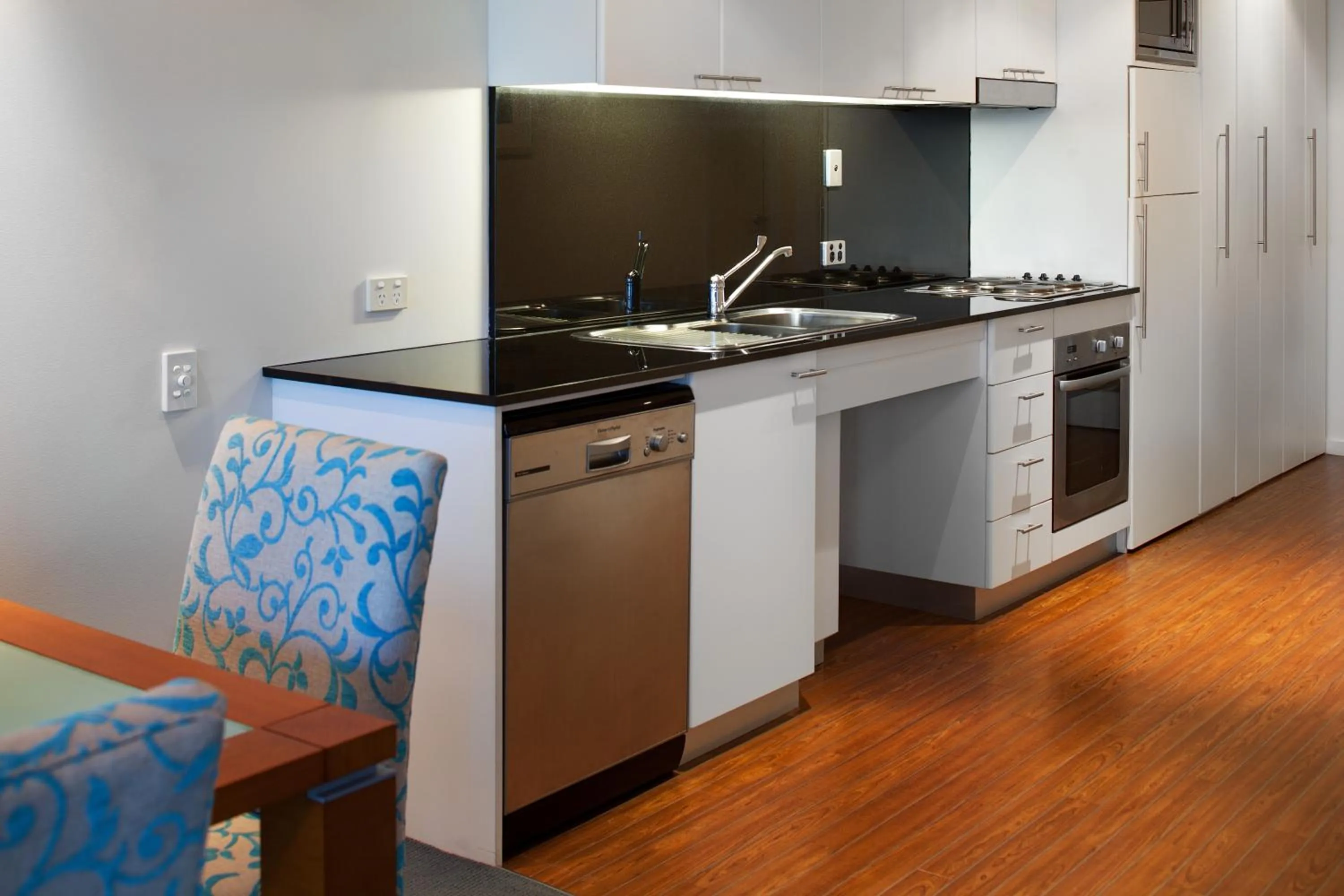 Kitchen or kitchenette in Seashells Mandurah