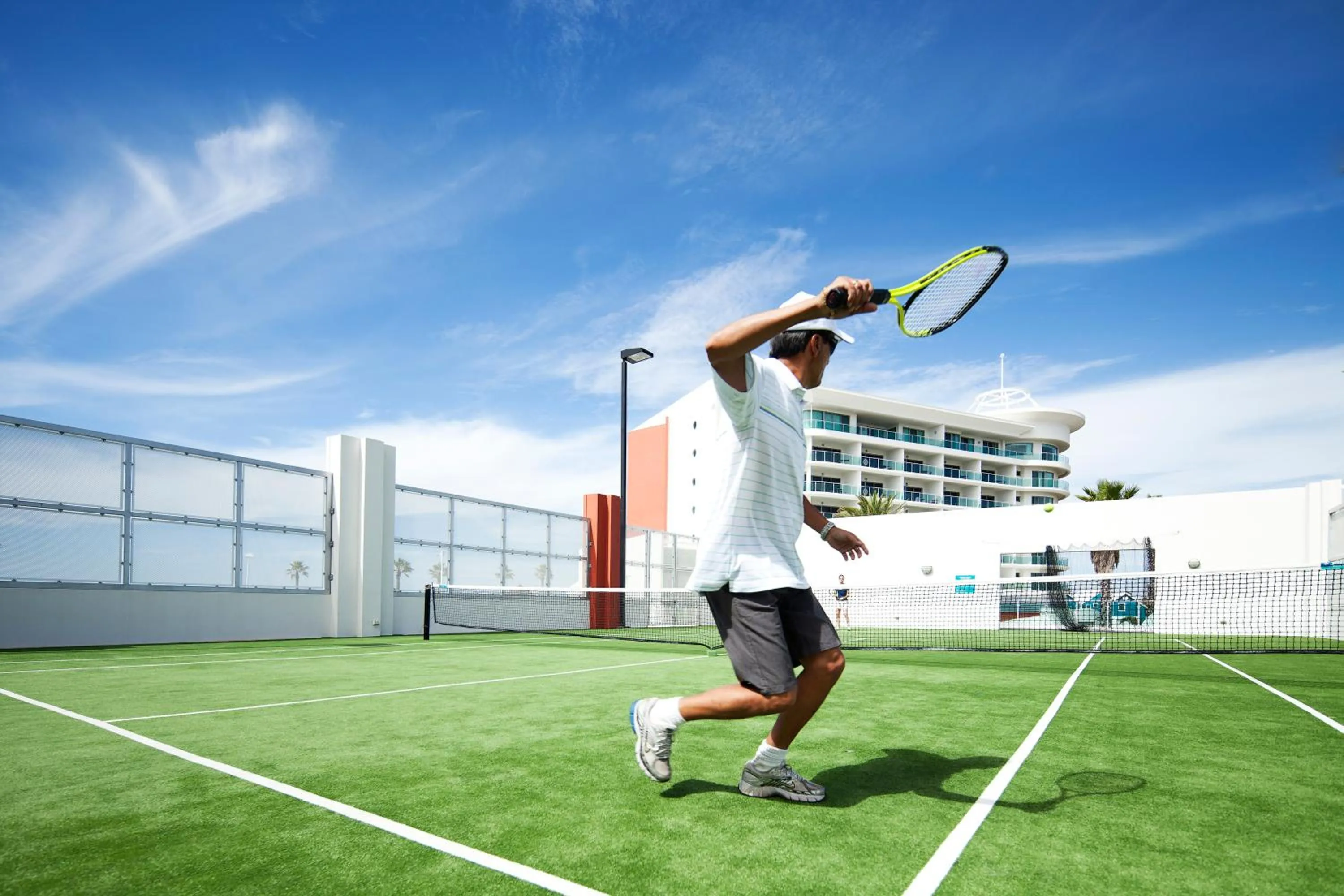 Tennis court in Seashells Mandurah