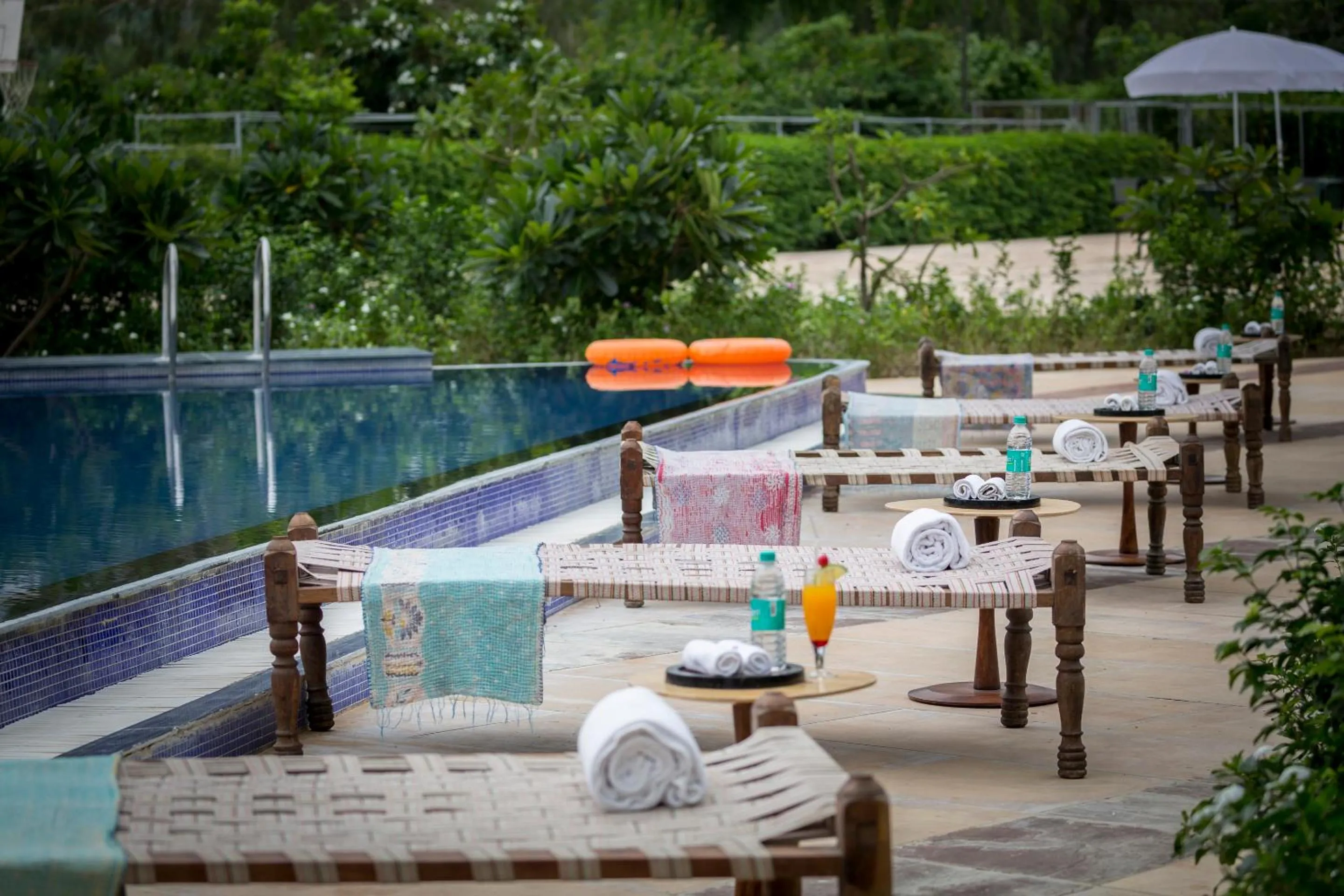 Swimming pool in Mana Ranakpur