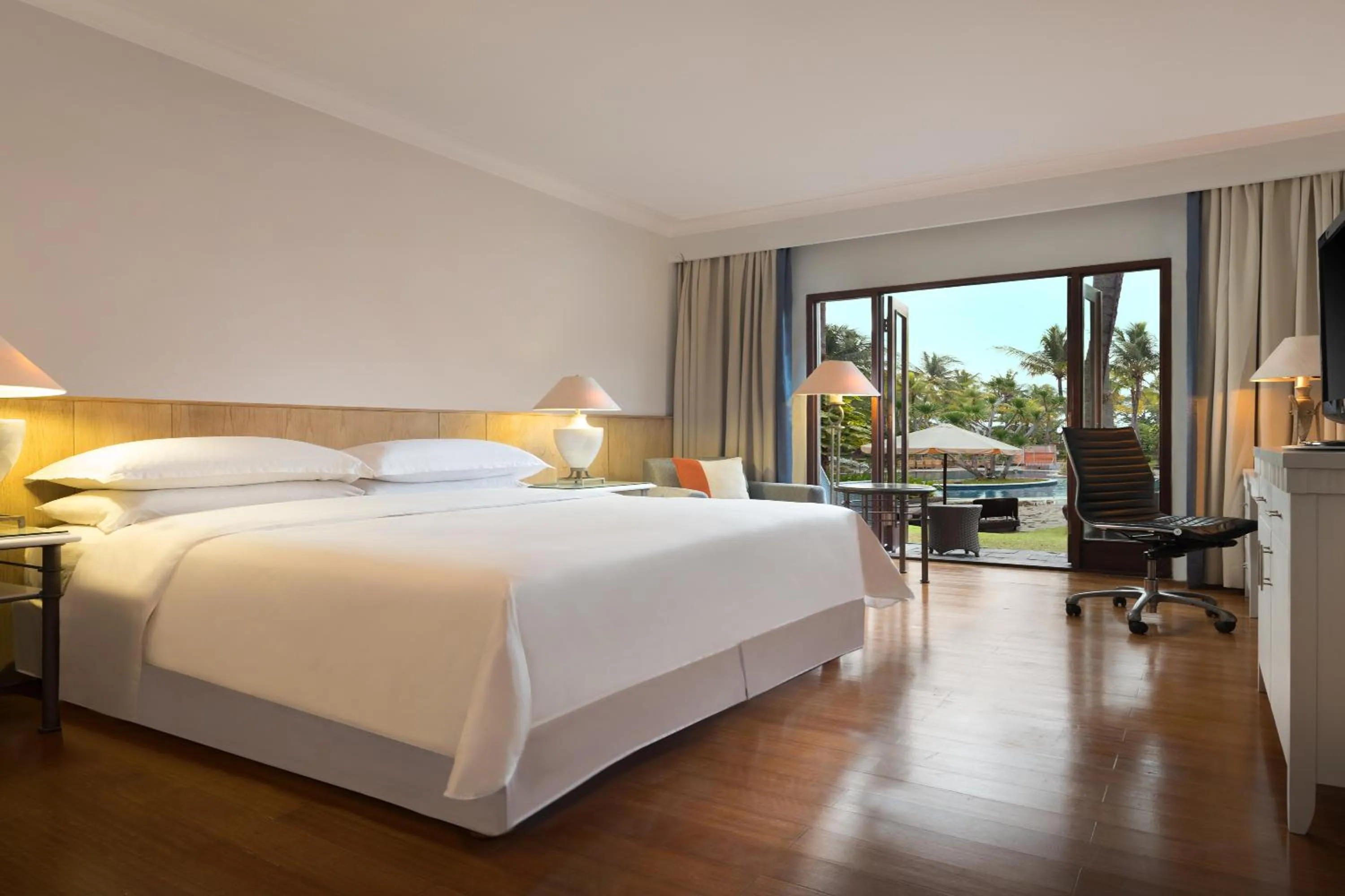 Bedroom, Bed in AKAR Hotels & Resort Lampung