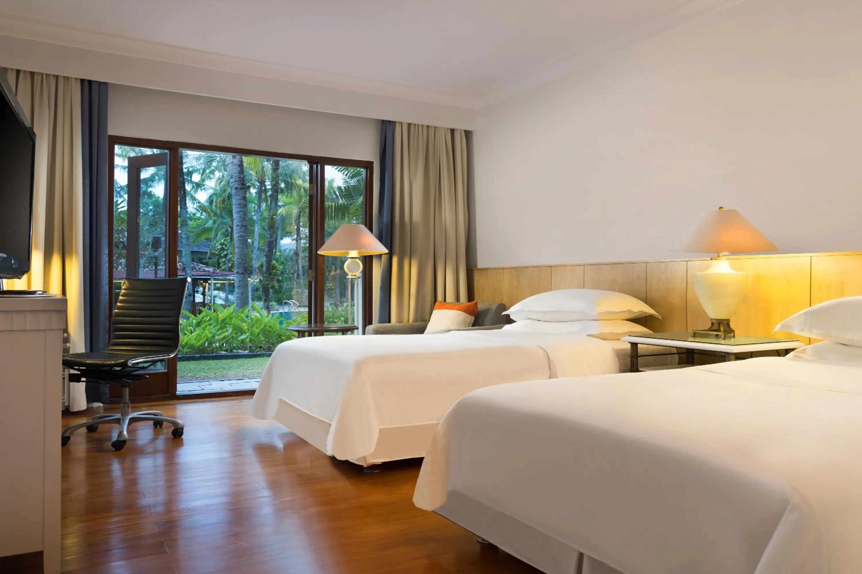 Bedroom, Bed in AKAR Hotels & Resort Lampung