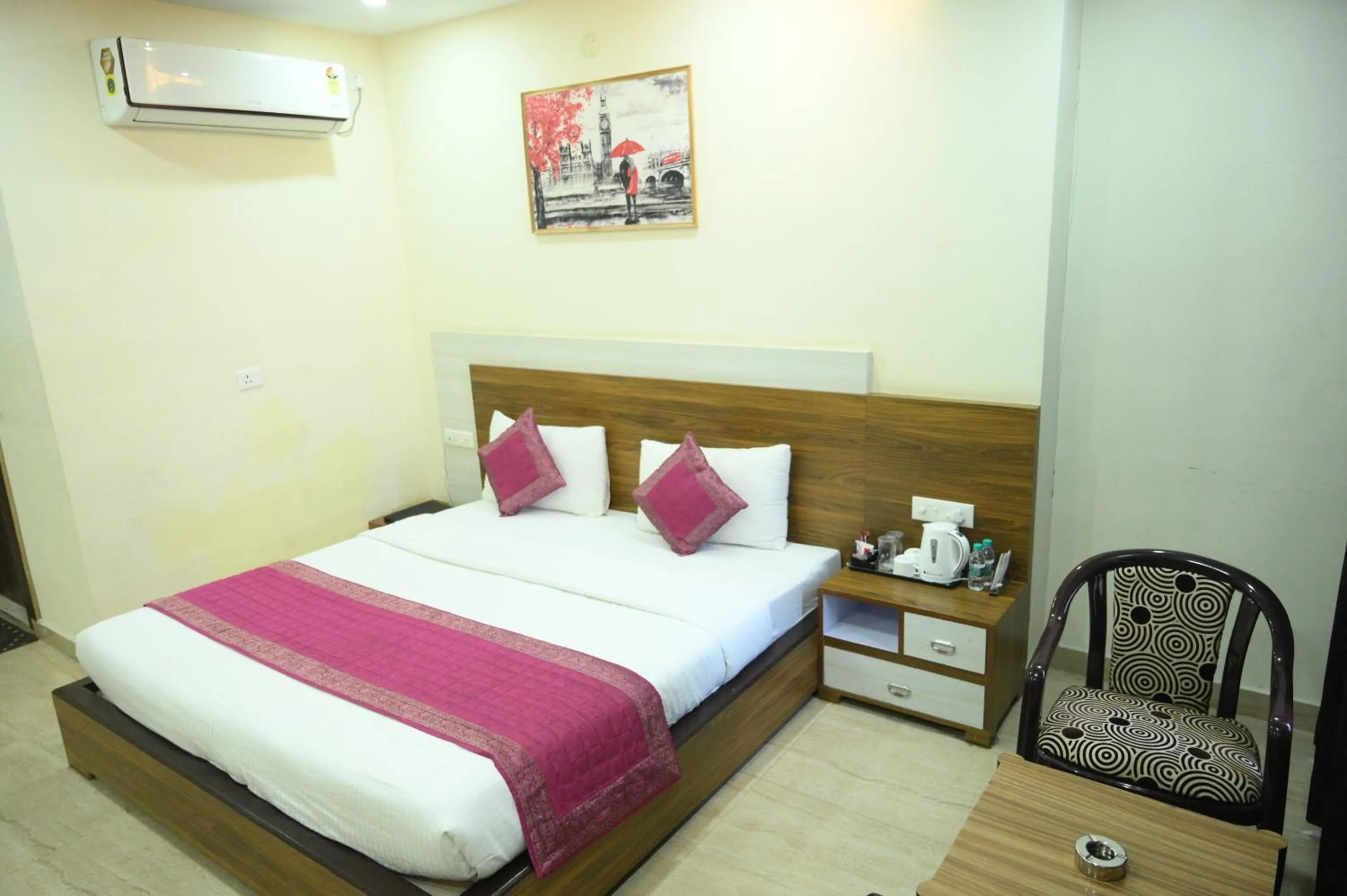 Bed in Hotel Grand Kailash,Kotdwara