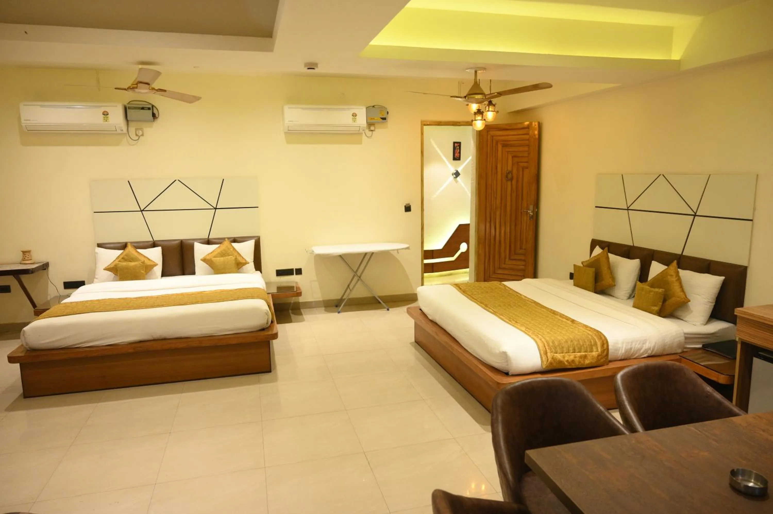 Bed in Hotel Grand Kailash,Kotdwara
