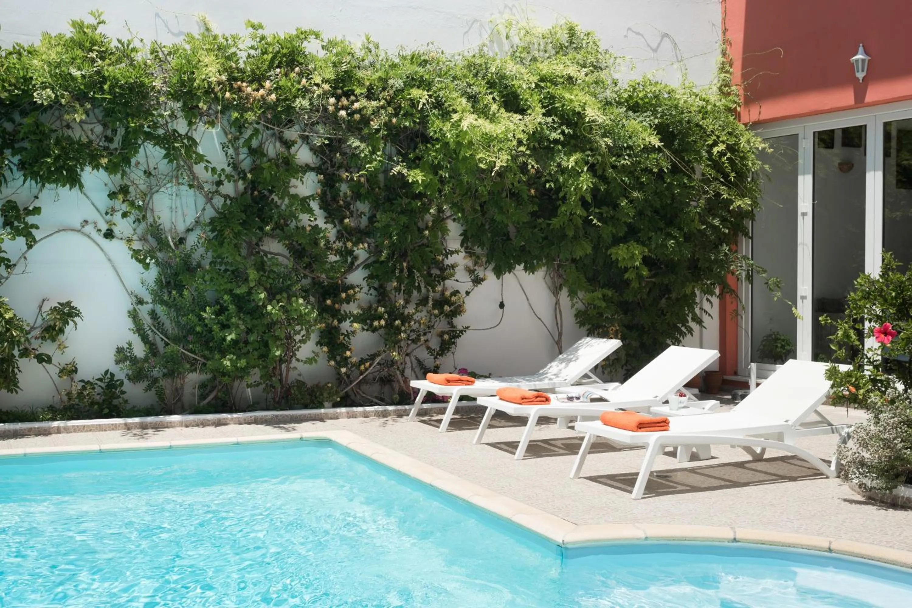 Swimming pool in Tinos Resort