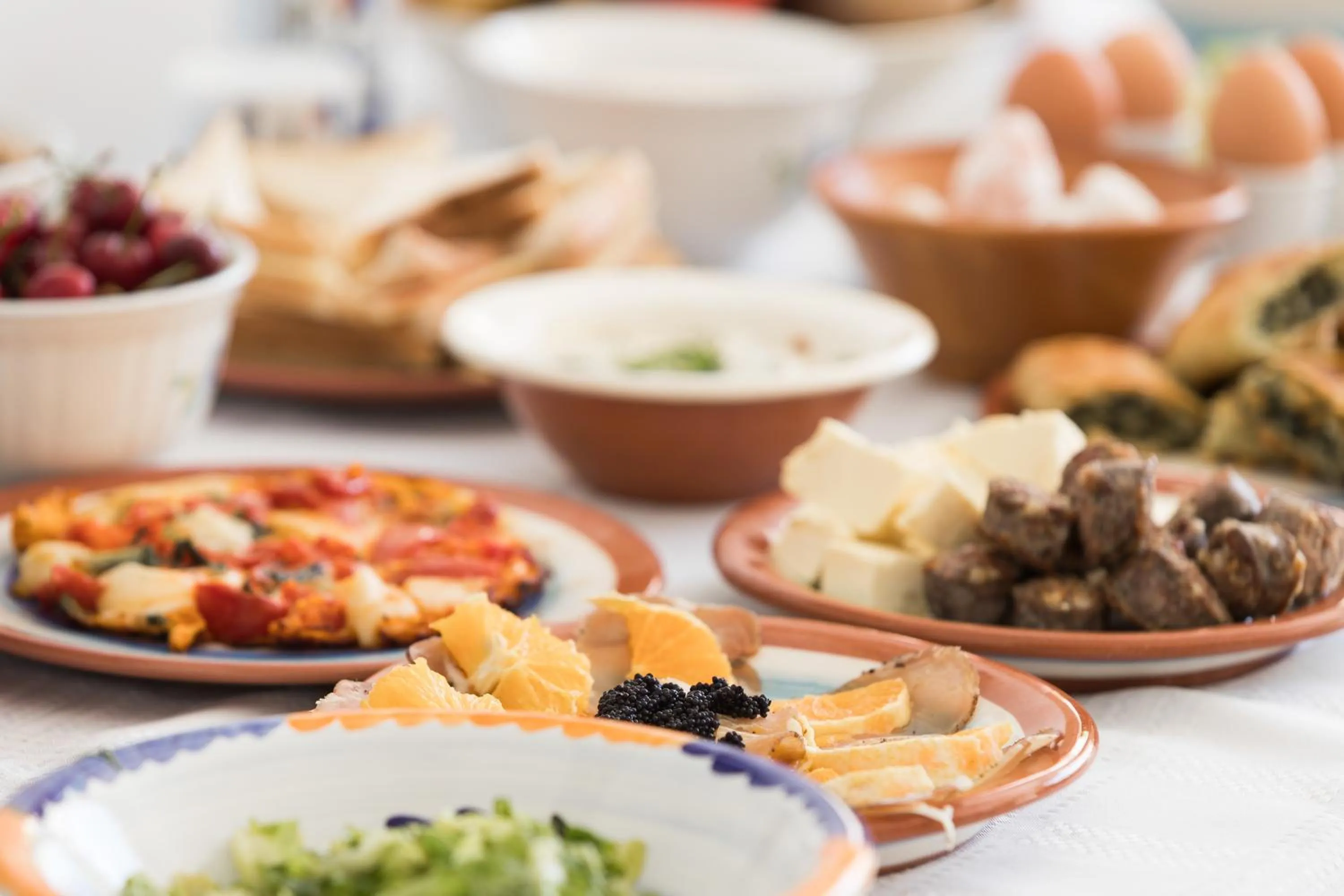 Restaurant/places to eat in Tinos Resort