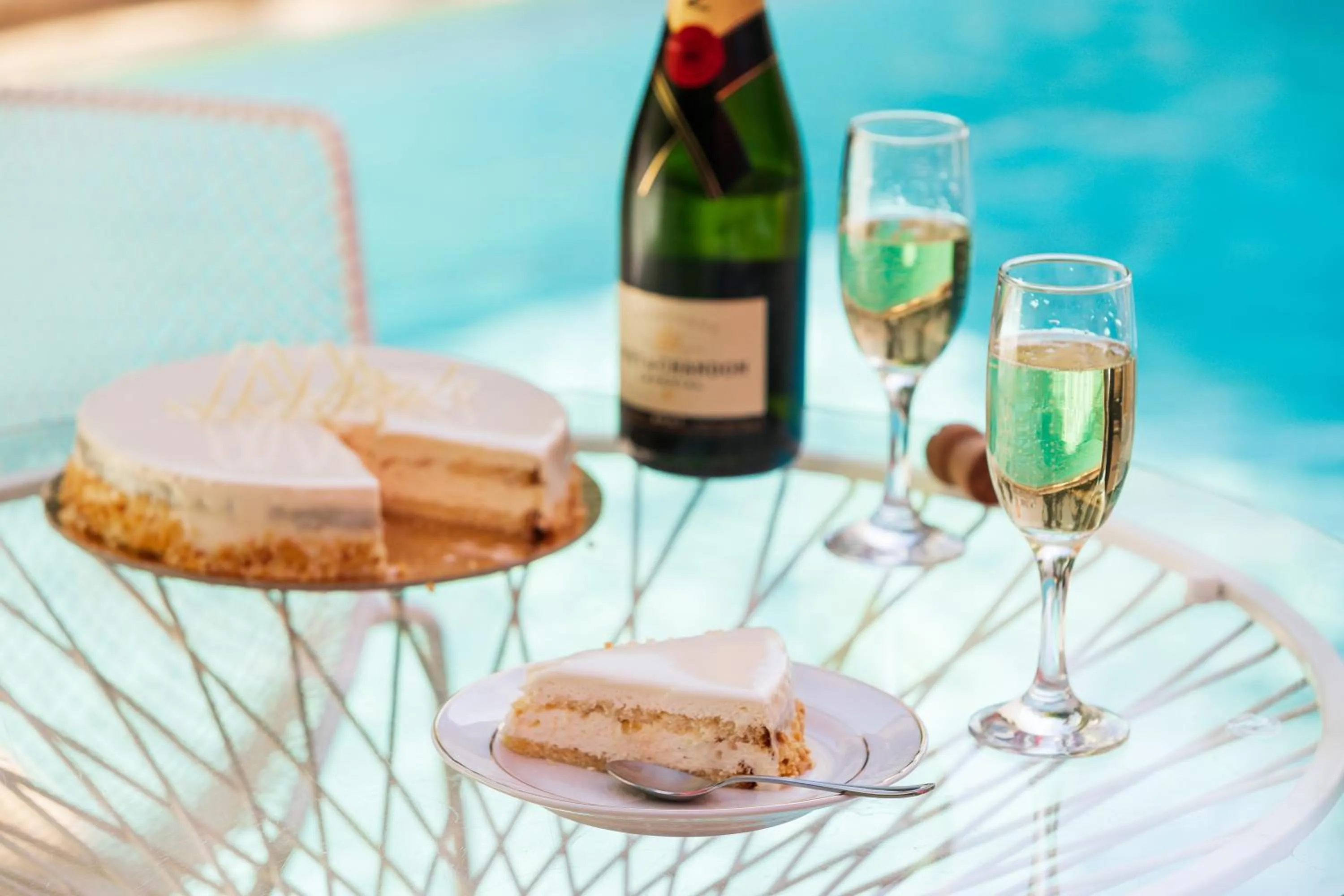 Swimming pool in Tinos Resort