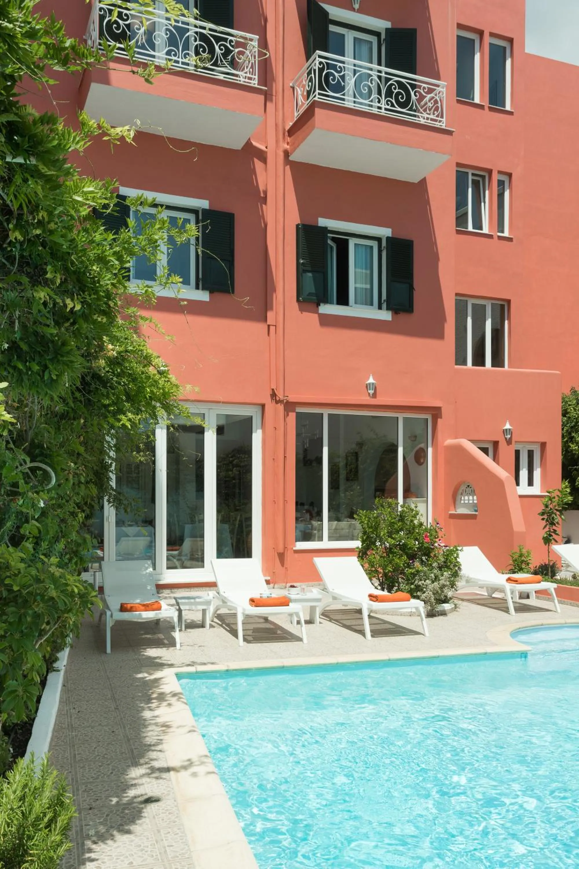 Swimming pool in Tinos Resort