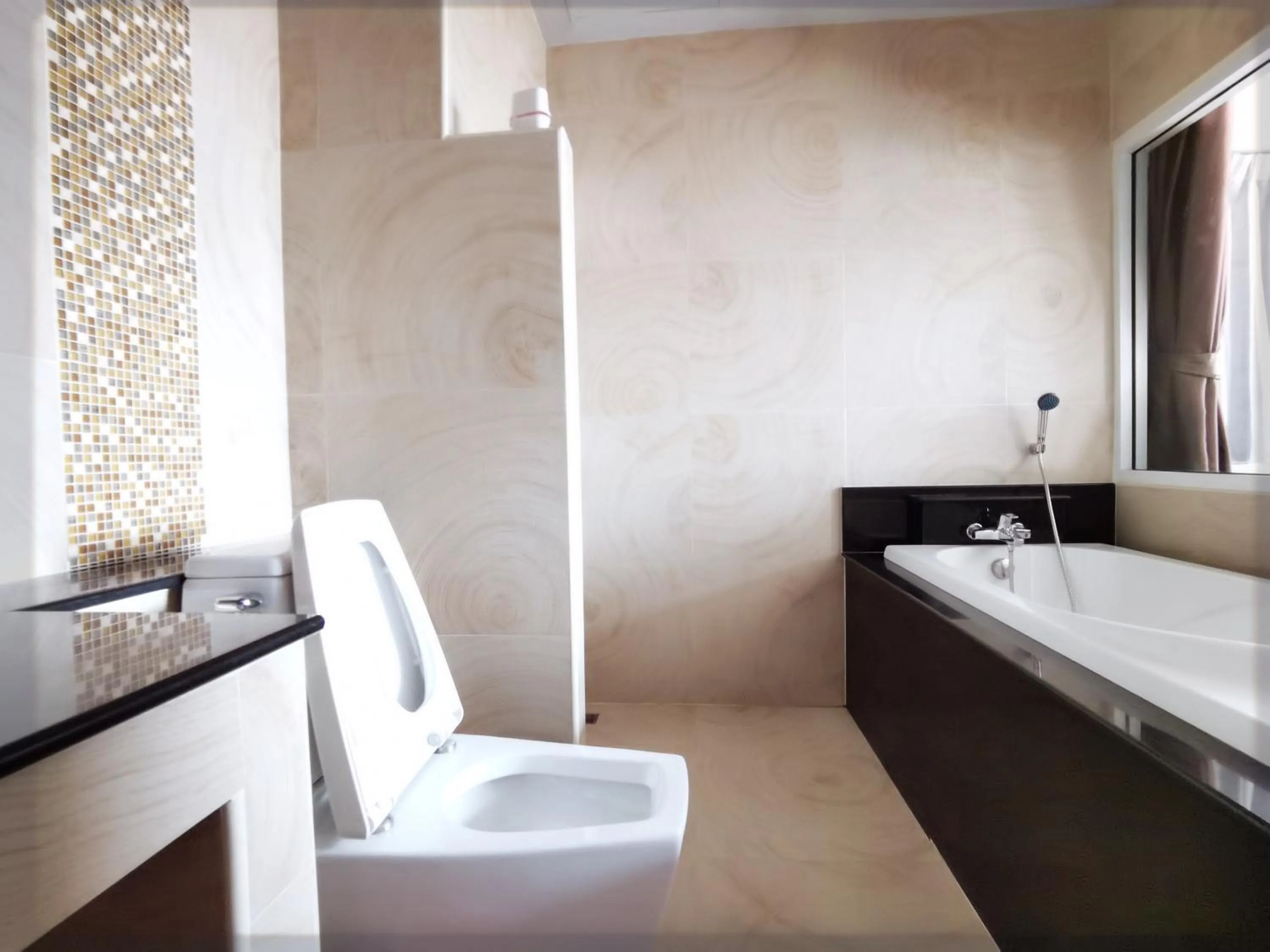 Bath in Arbor's house