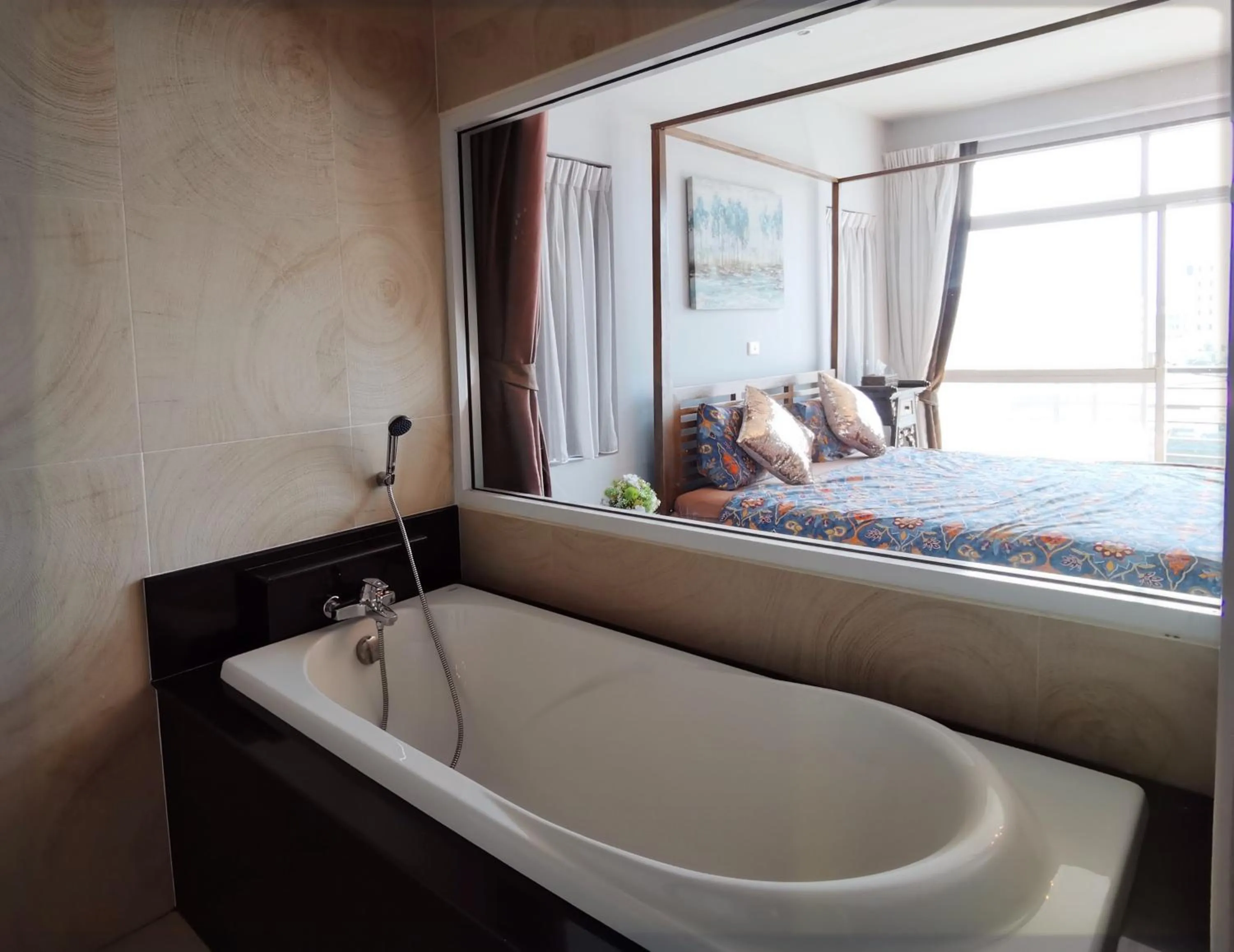 Bath, Bed in Arbor's house