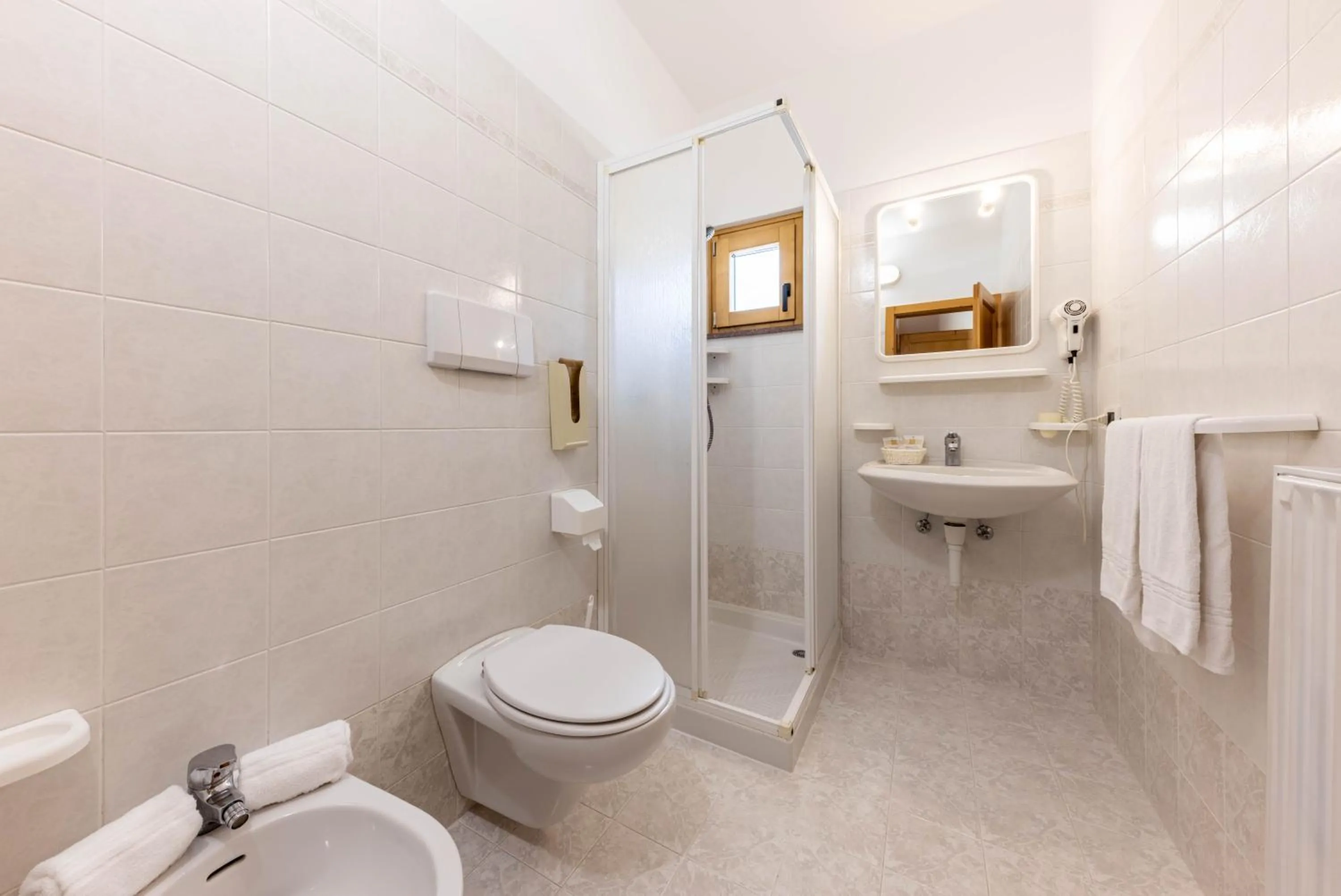 Bathroom in Hotel Laste'