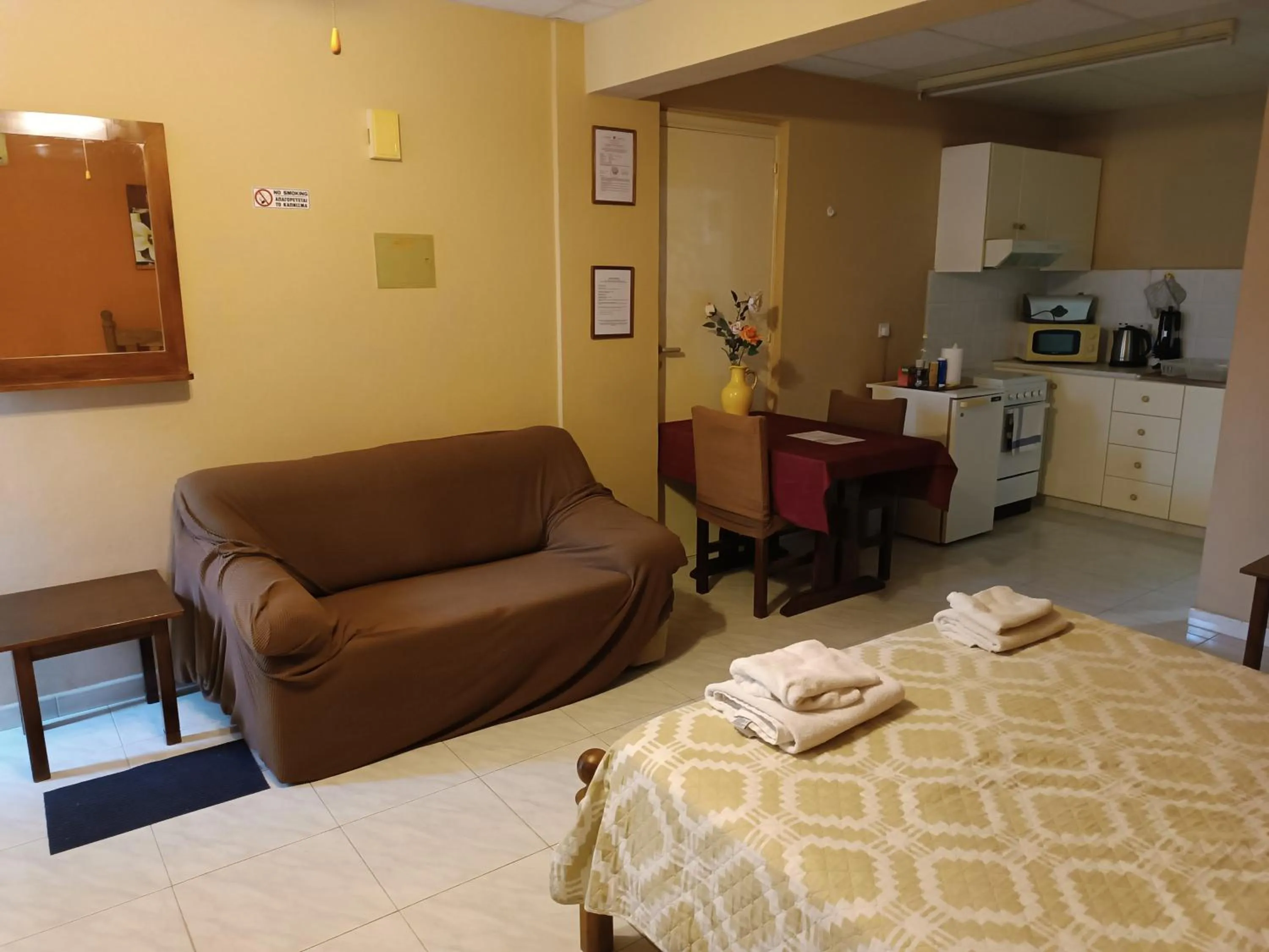 Photo of the whole room, Bed in Rantzo Holiday Apartments