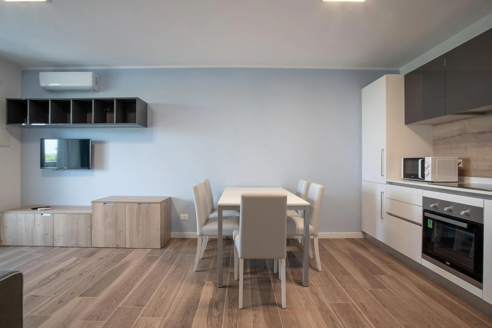 Kitchen or kitchenette in Aparthotel Miramare