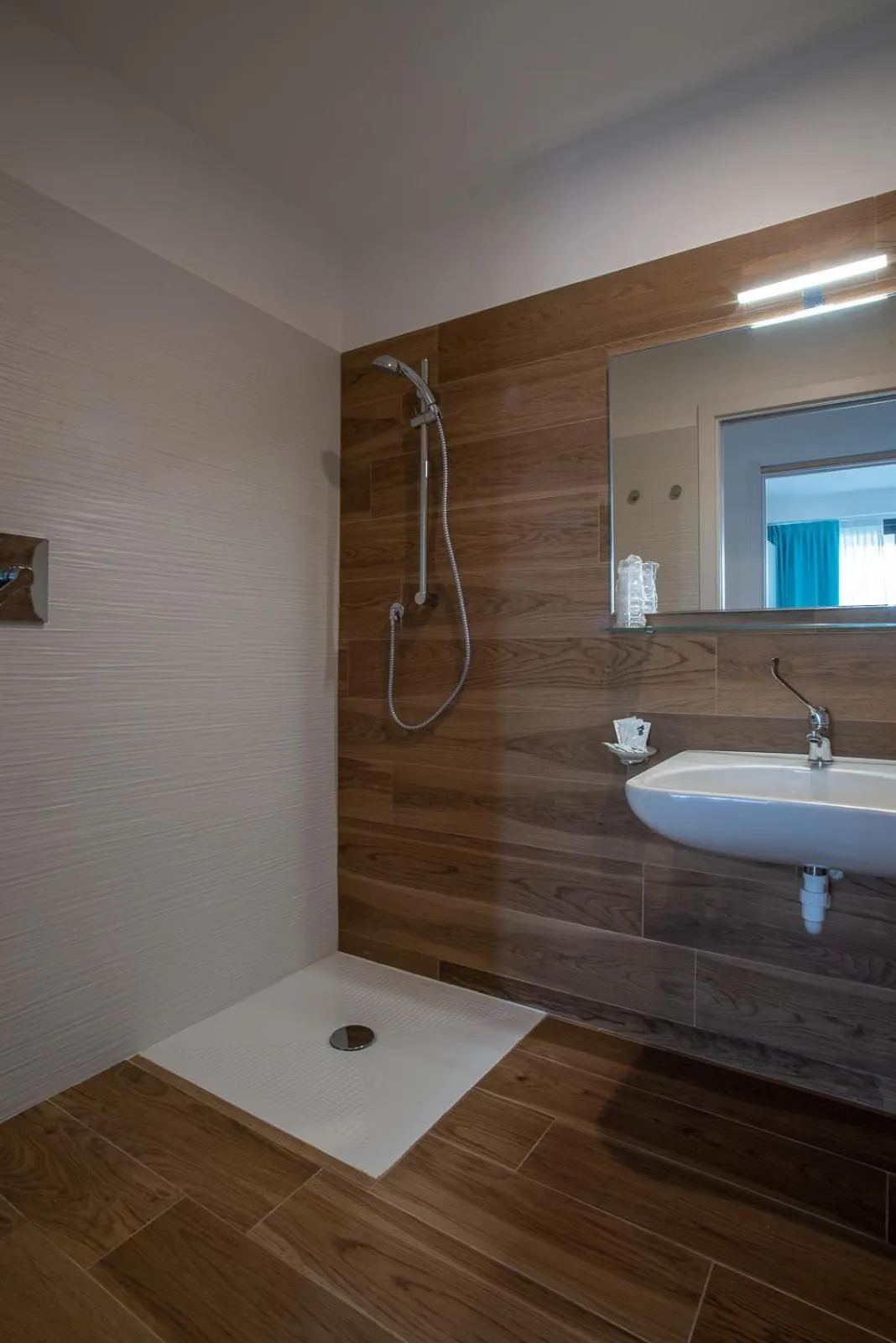 Shower in Aparthotel Miramare