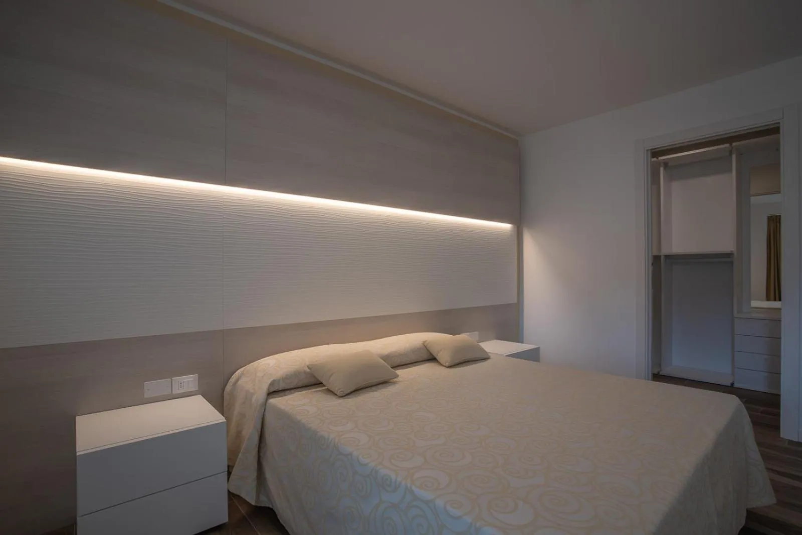 Bedroom, Bed in Aparthotel Miramare