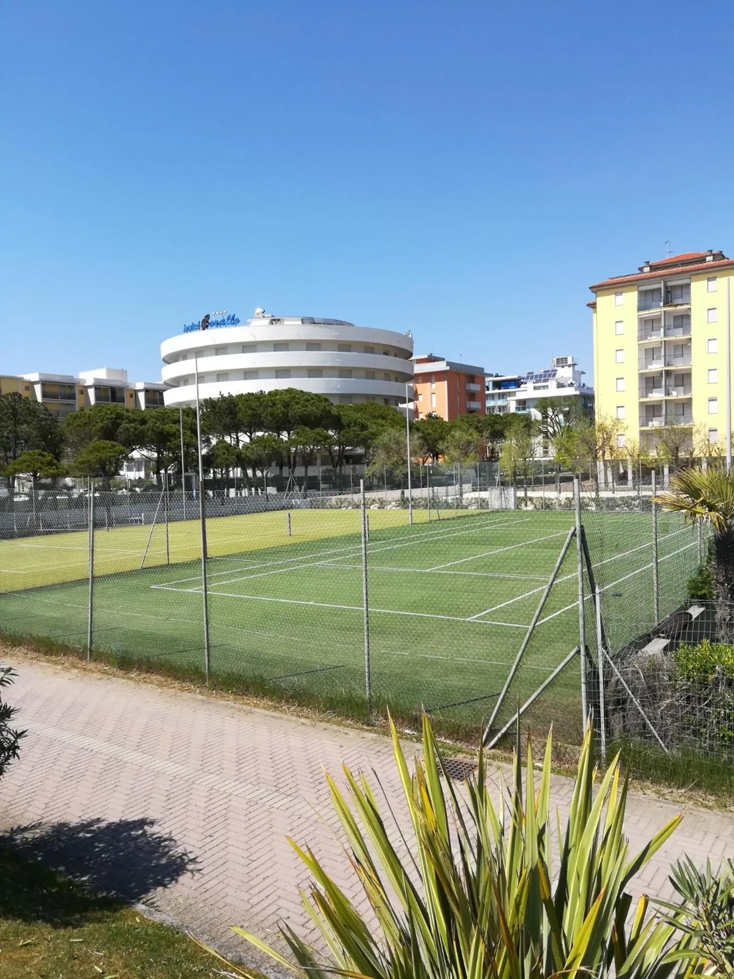 Tennis court in Hotel Corallo