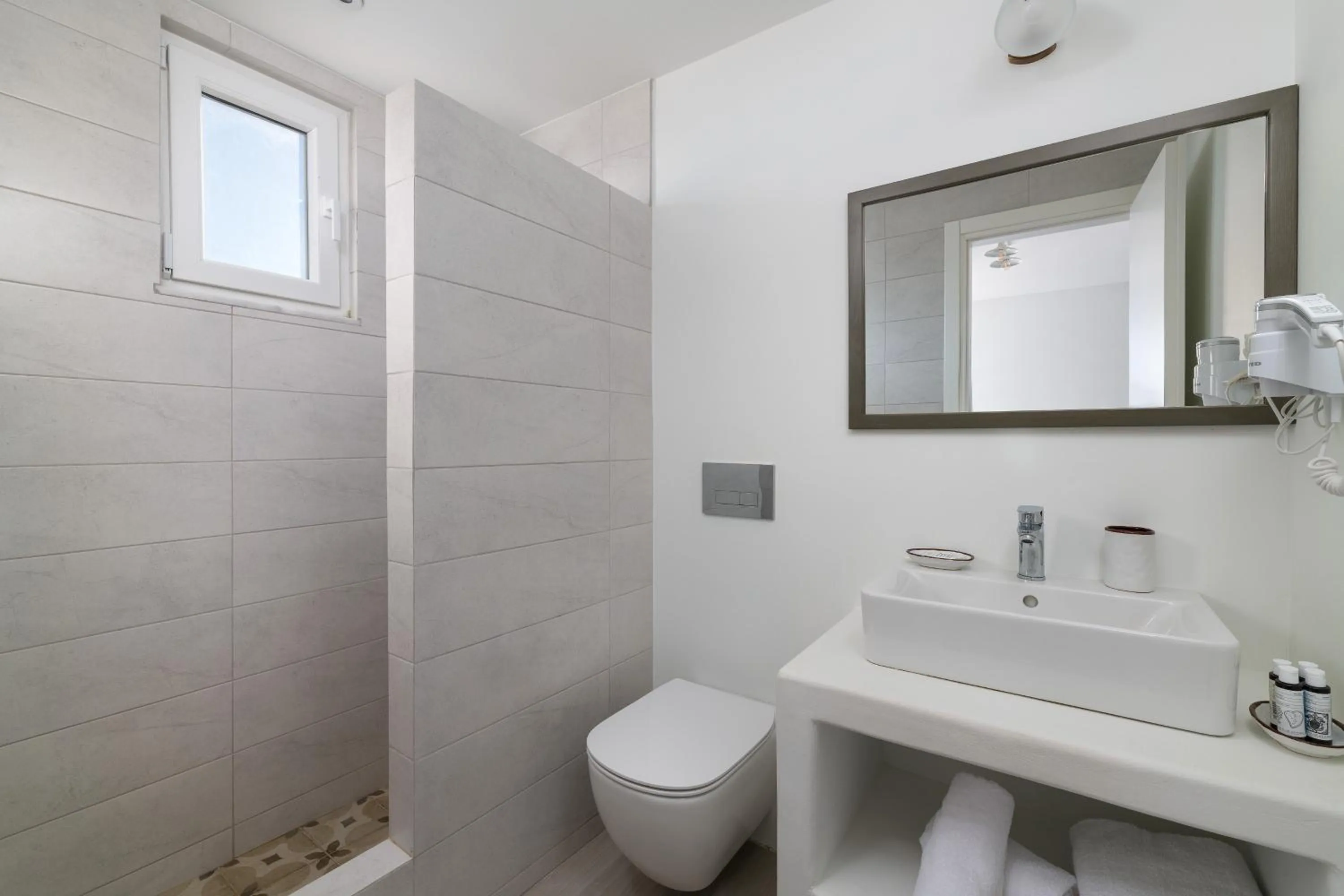 Stegna Akti Luxury Suites