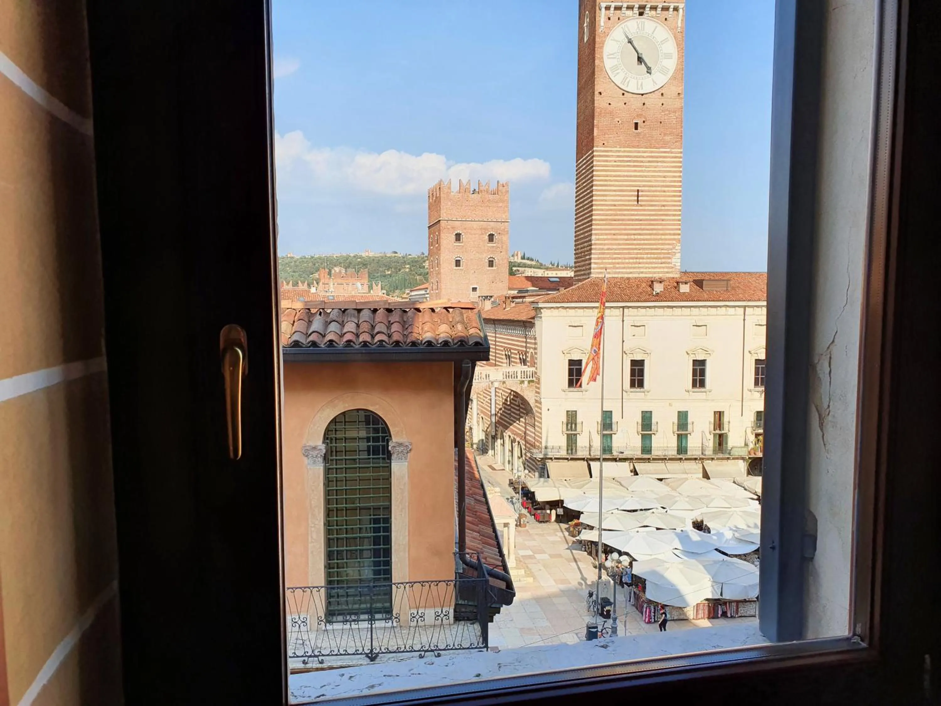 Bedroom in Hotel Aurora