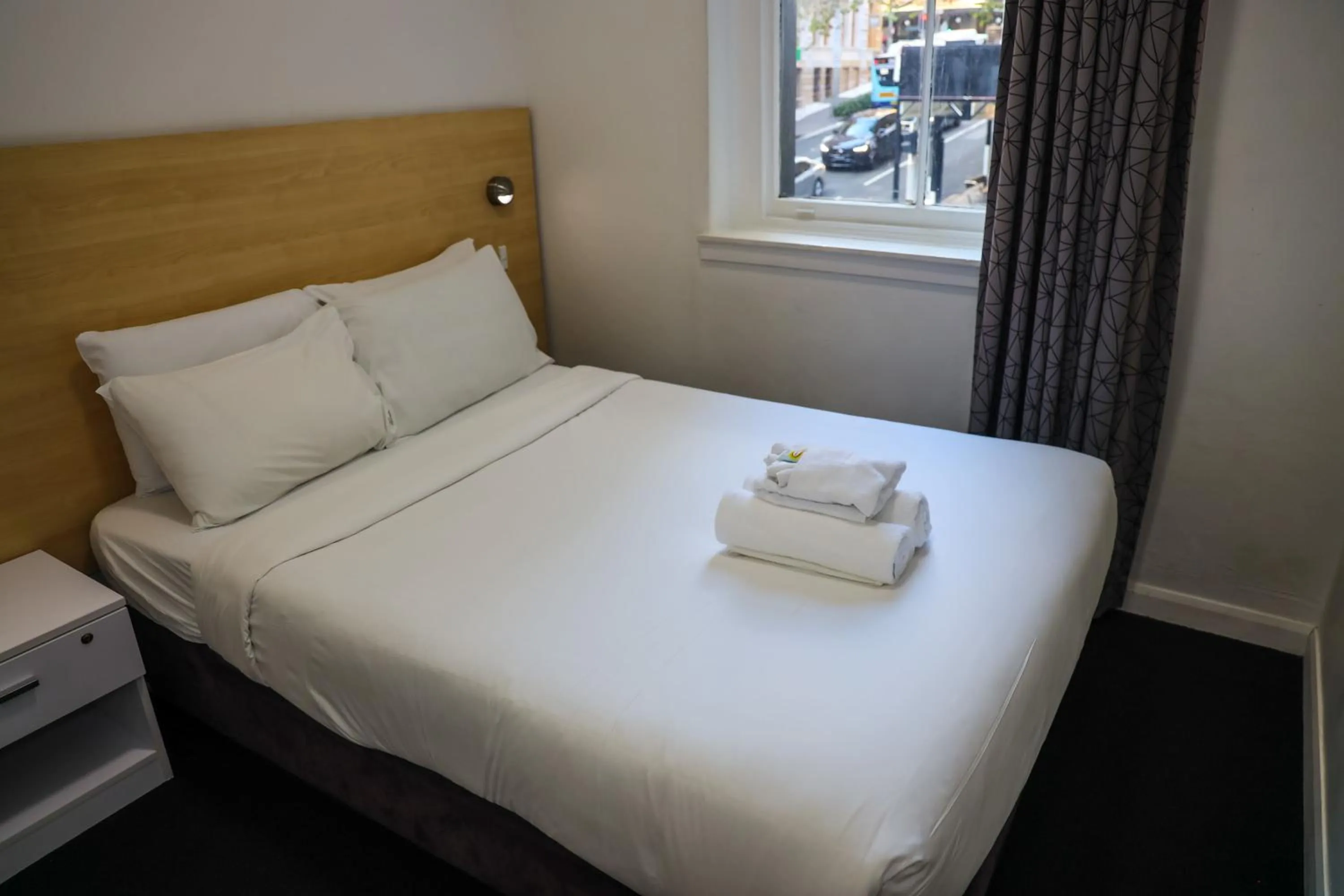 Photo of the whole room, Bed in Base Sydney Hostel