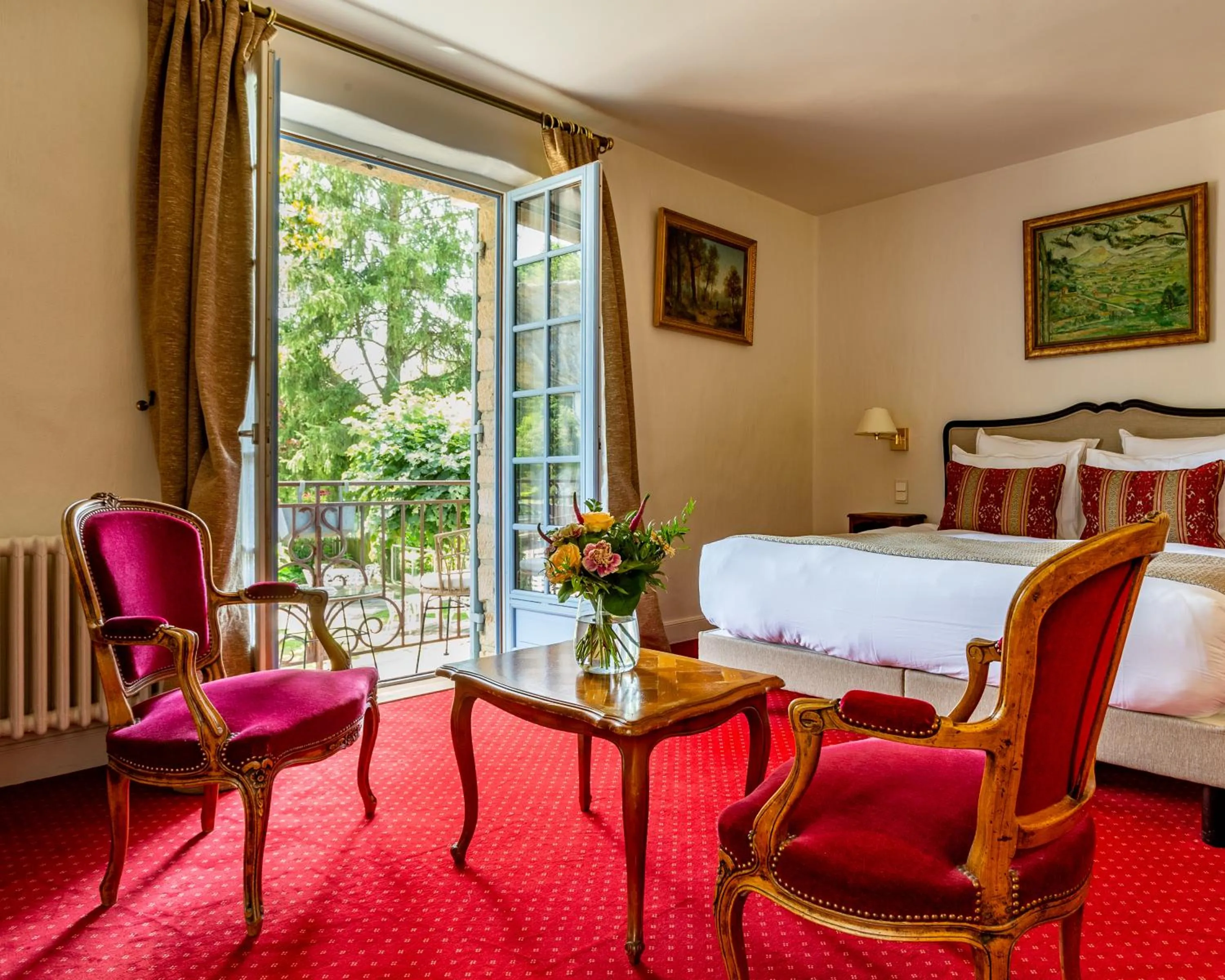 Bed in Hotel Restaurant Le Centenaire