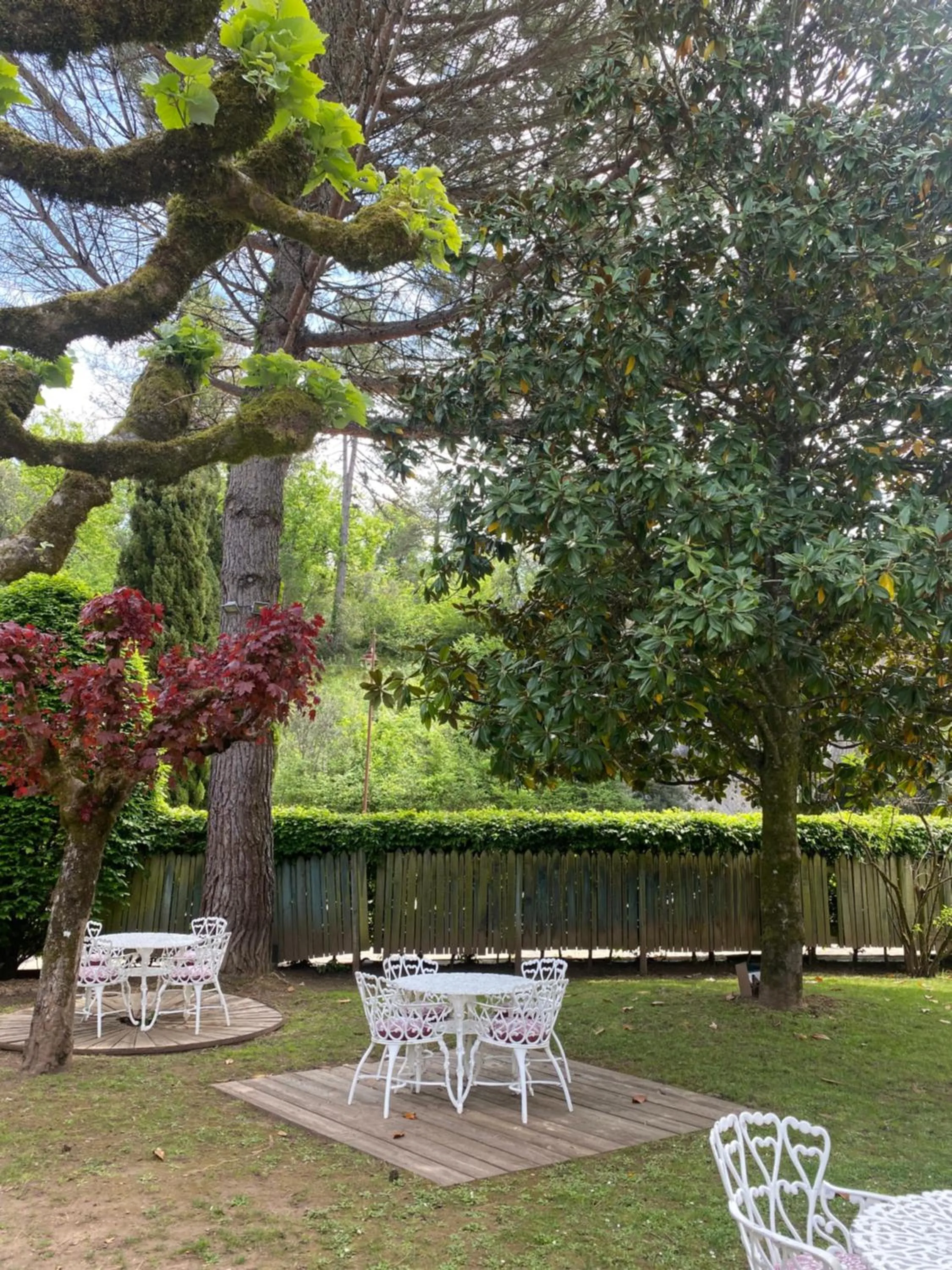 Patio in Hotel Restaurant Le Centenaire
