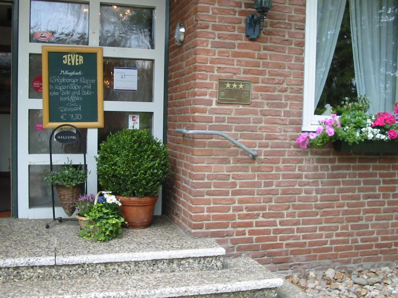 Facade/entrance in Hotel Jesteburger Hof