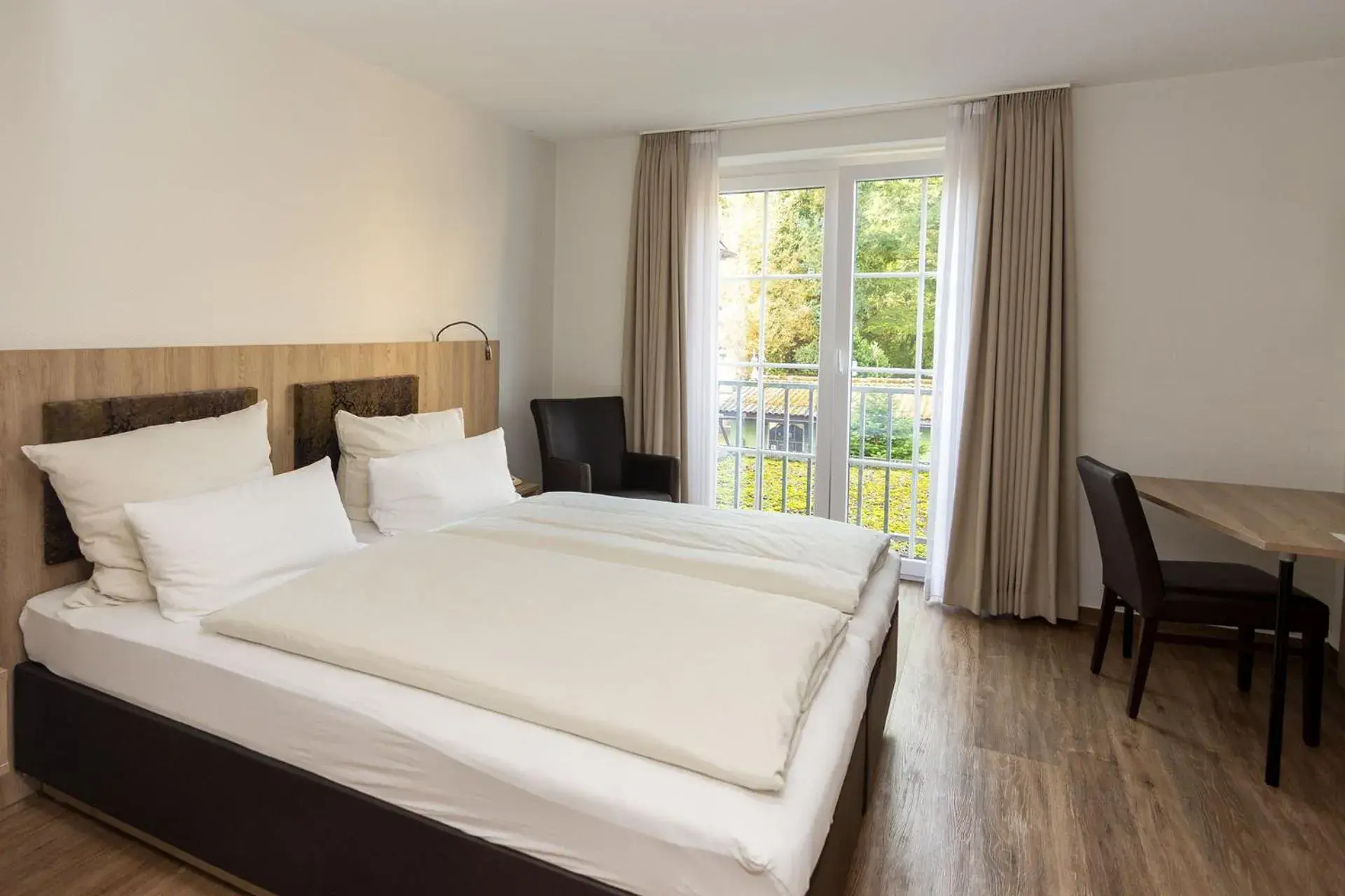 Deluxe Double or Twin Room - single occupancy in Hotel Jesteburger Hof Deluxe Double or Twin Room - single occupancy in Hotel Jesteburger Hof