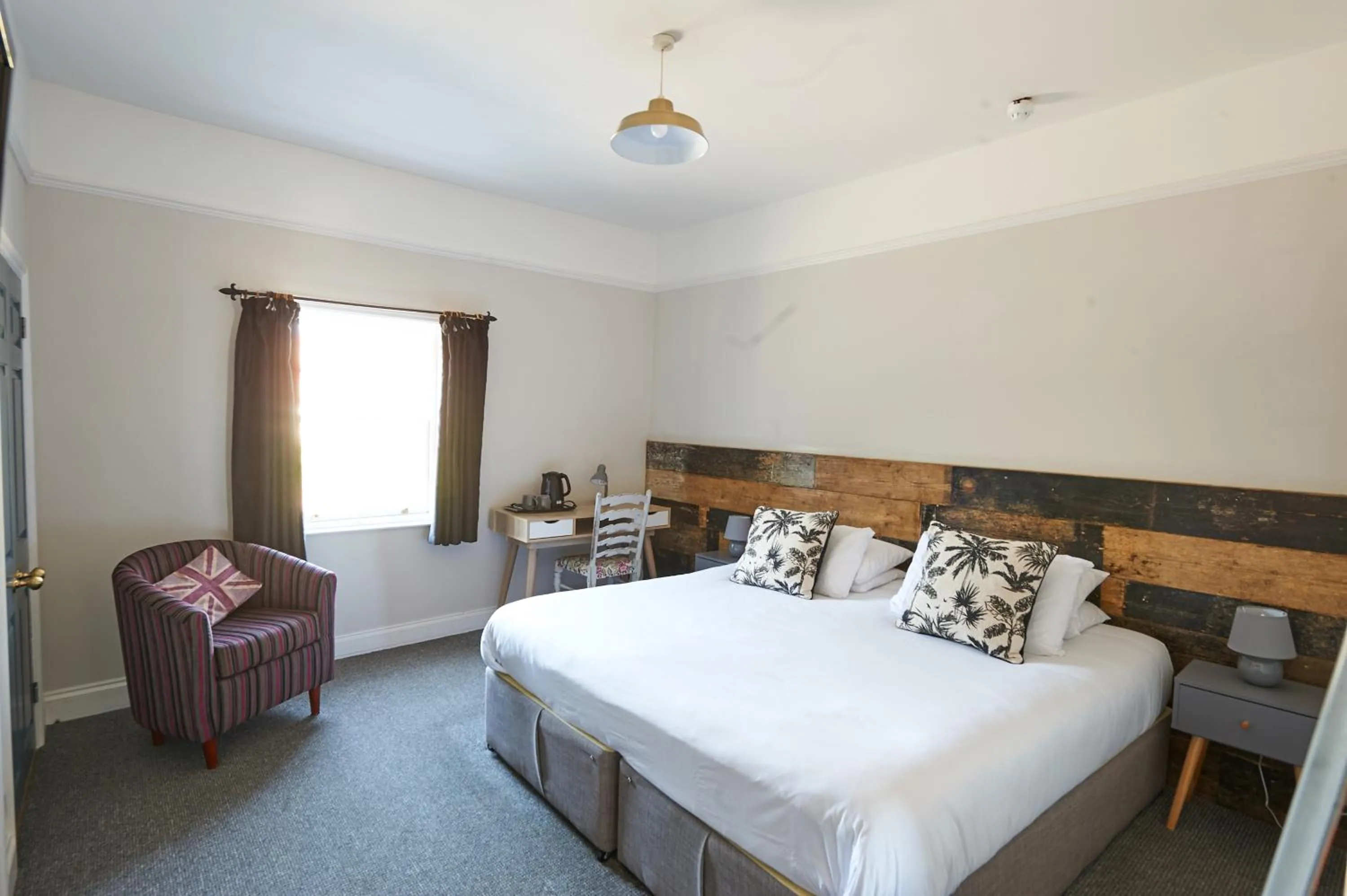 Bed in The White Horse Hotel