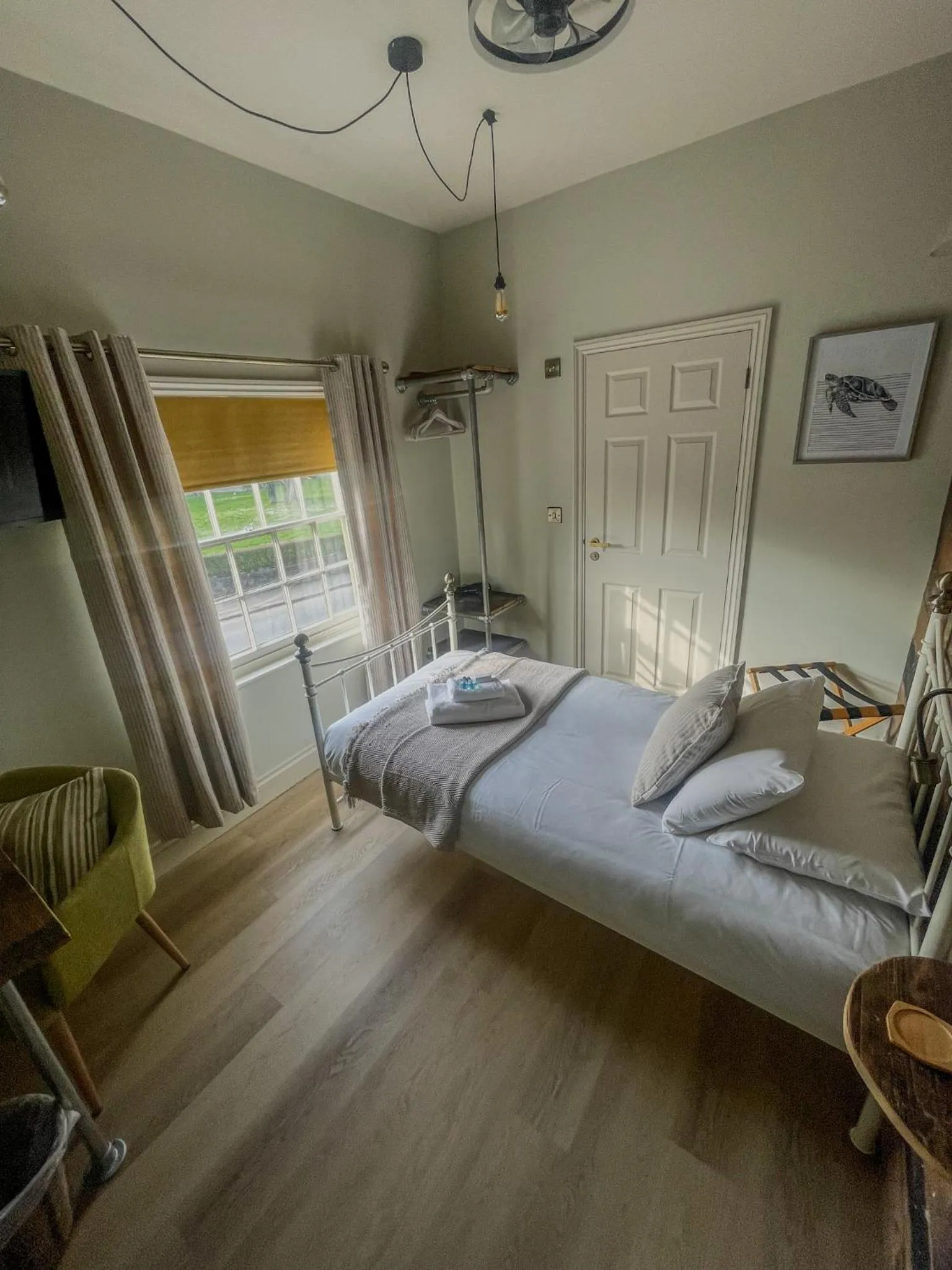 Bed in The White Horse Hotel