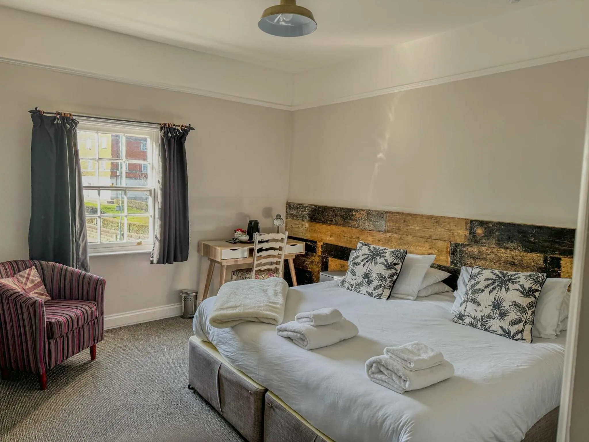 Bed in The White Horse Hotel