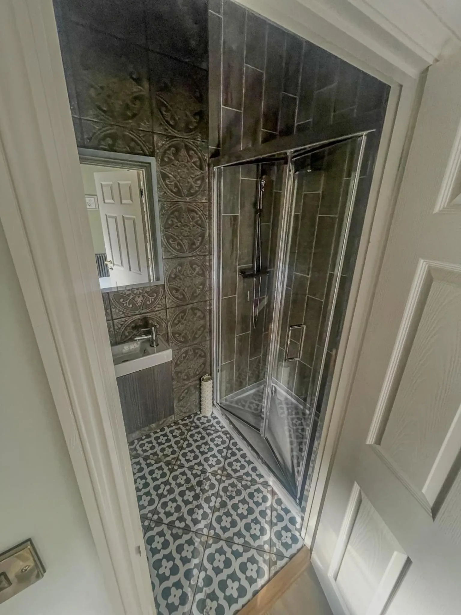 The White Horse Hotel