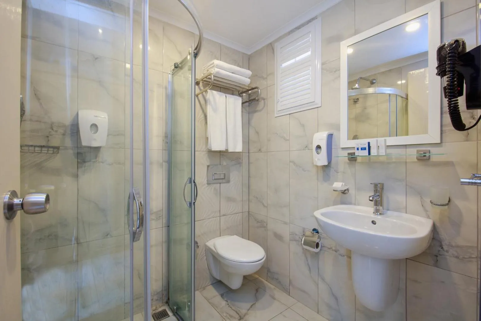 Shower in Hotel Meri All inclusive