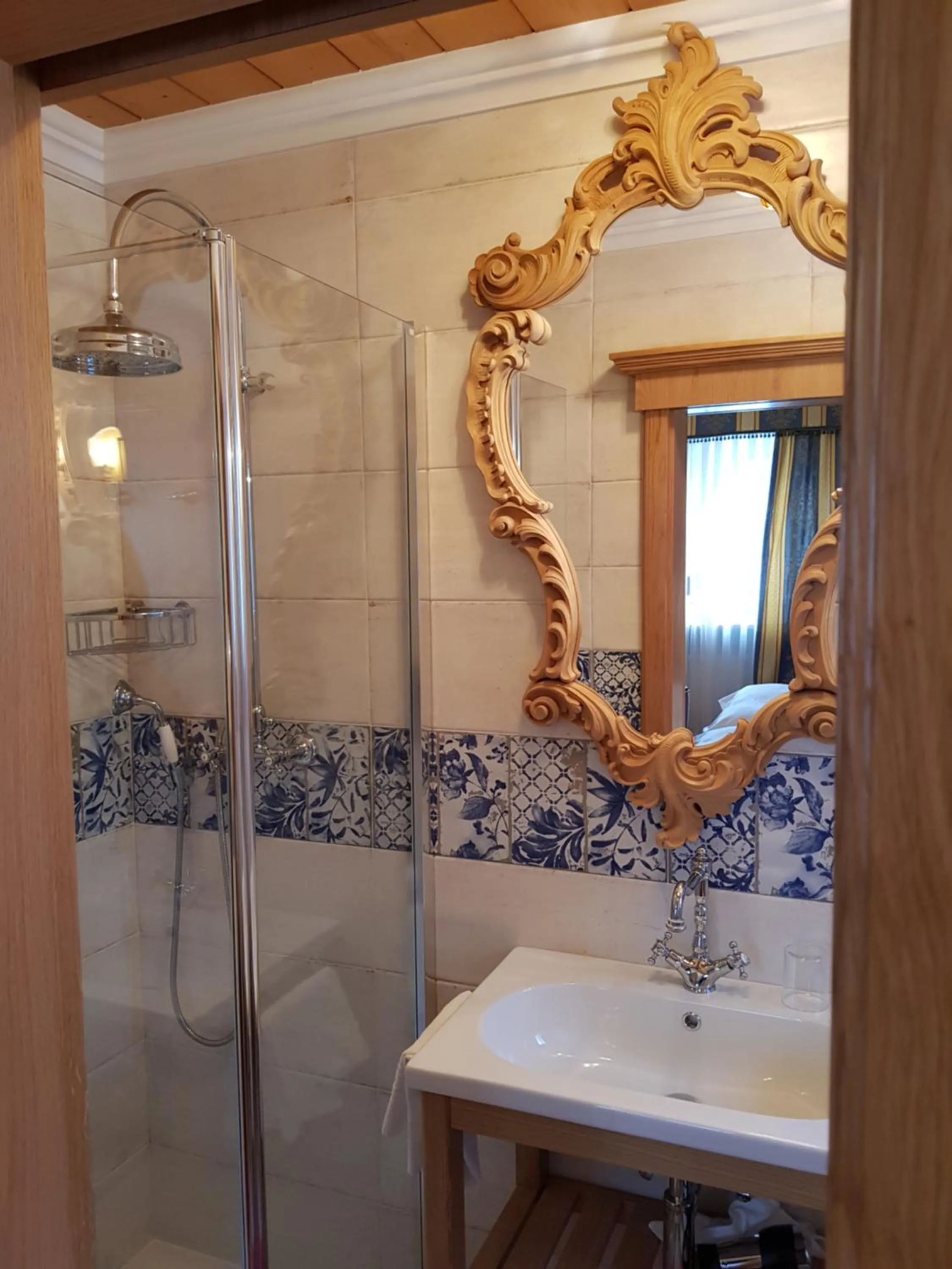 Bathroom in Villa Martha Vintage Hotel-B&B