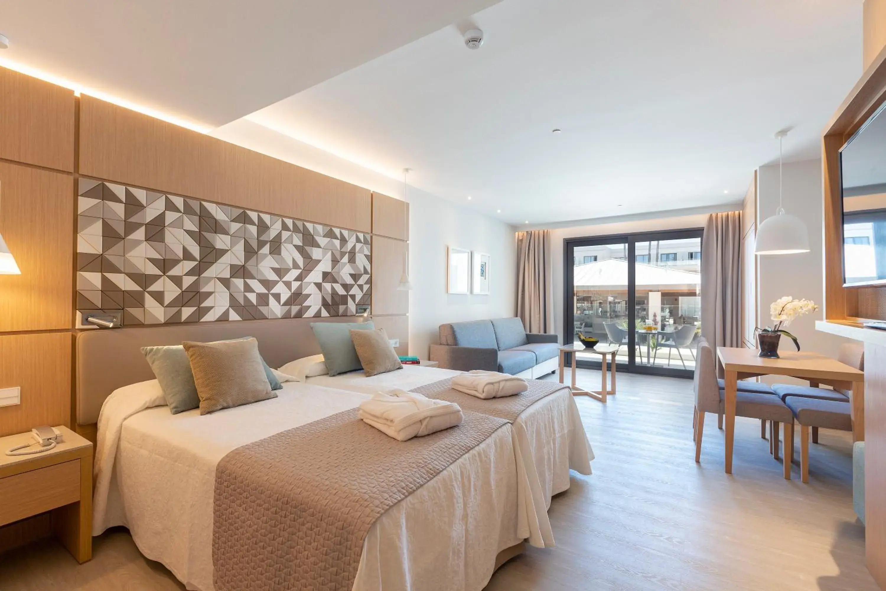 Family Studio in Hipotels Barrosa Park Family Studio in Hipotels Barrosa Park