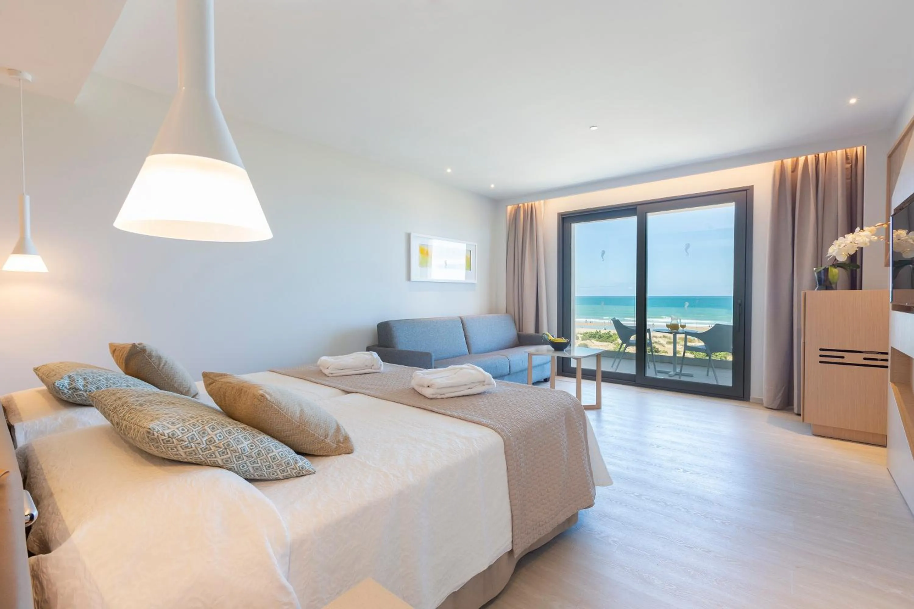 Bed in Hipotels Barrosa Park