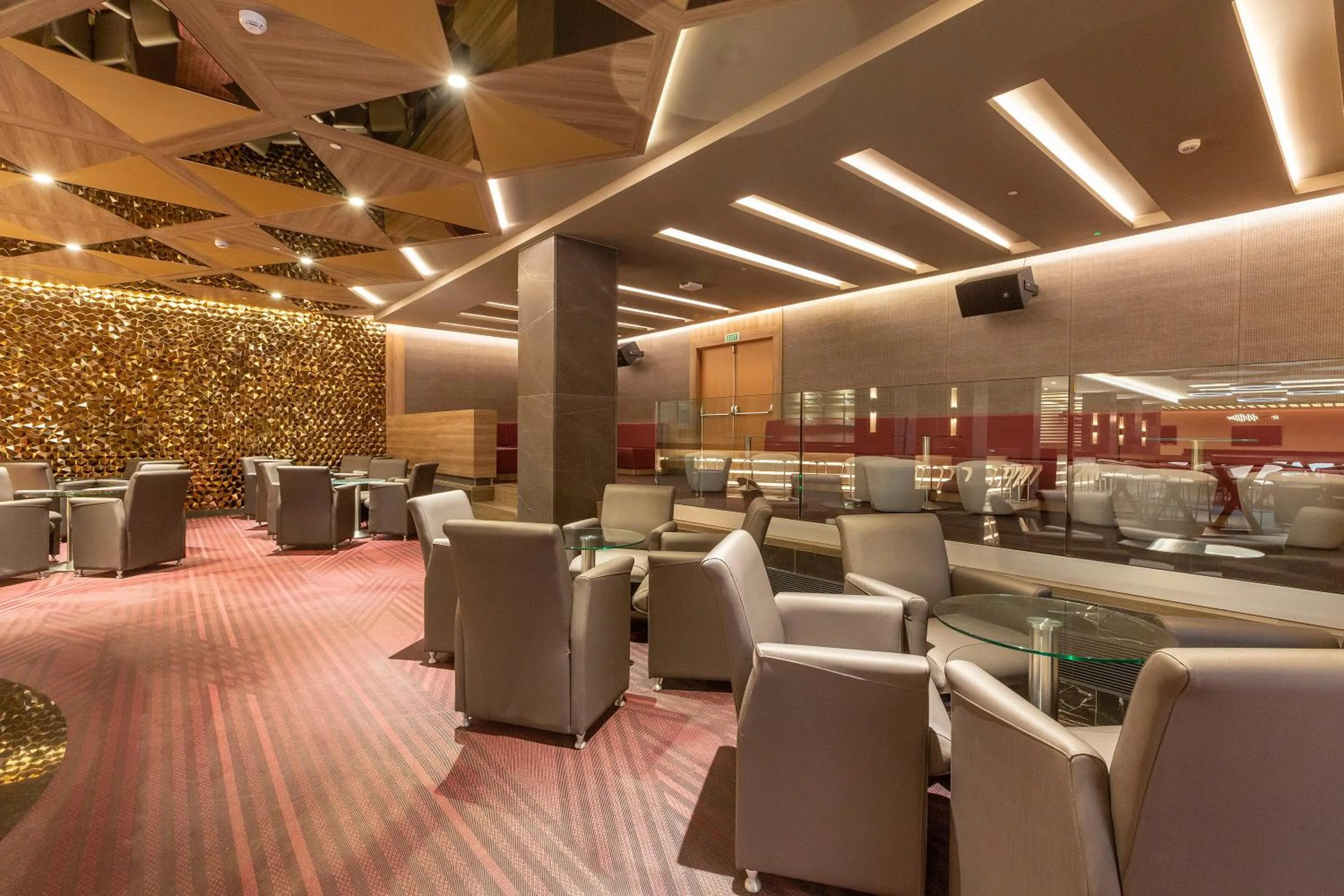 Lounge or bar in Hipotels Barrosa Park