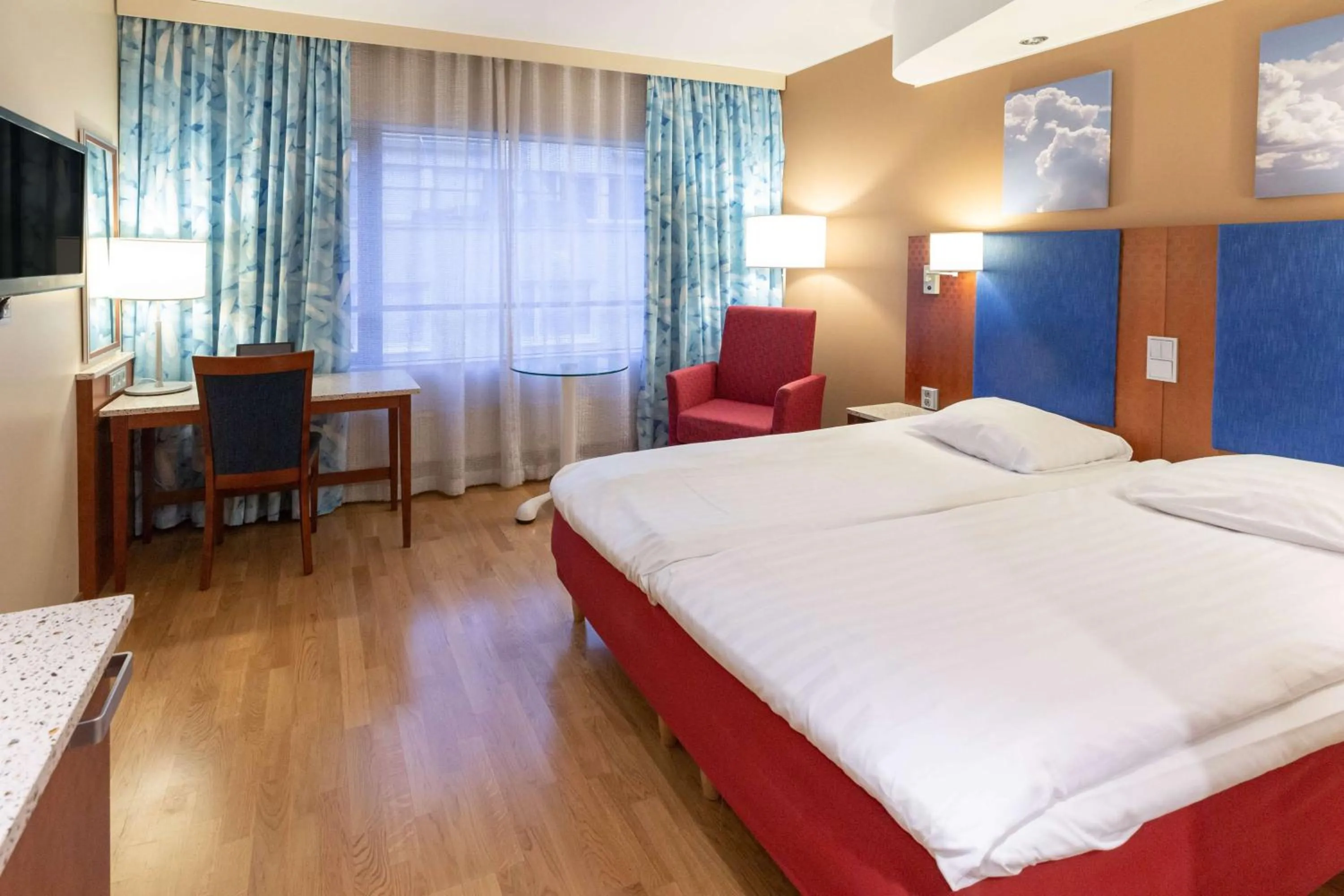 Bedroom, Bed in Scandic Tampere Koskipuisto