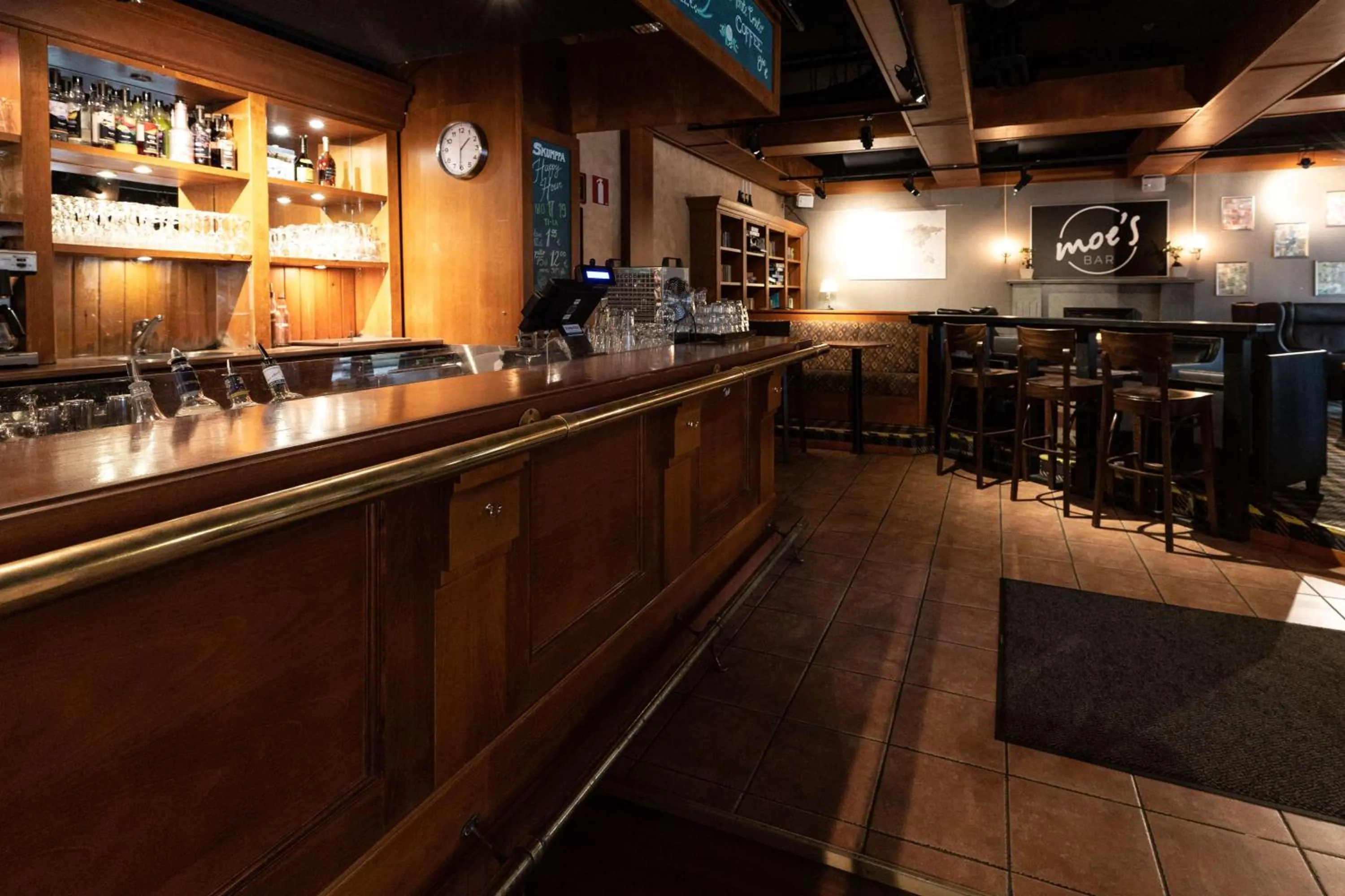 Lounge or bar in Scandic Tampere Koskipuisto